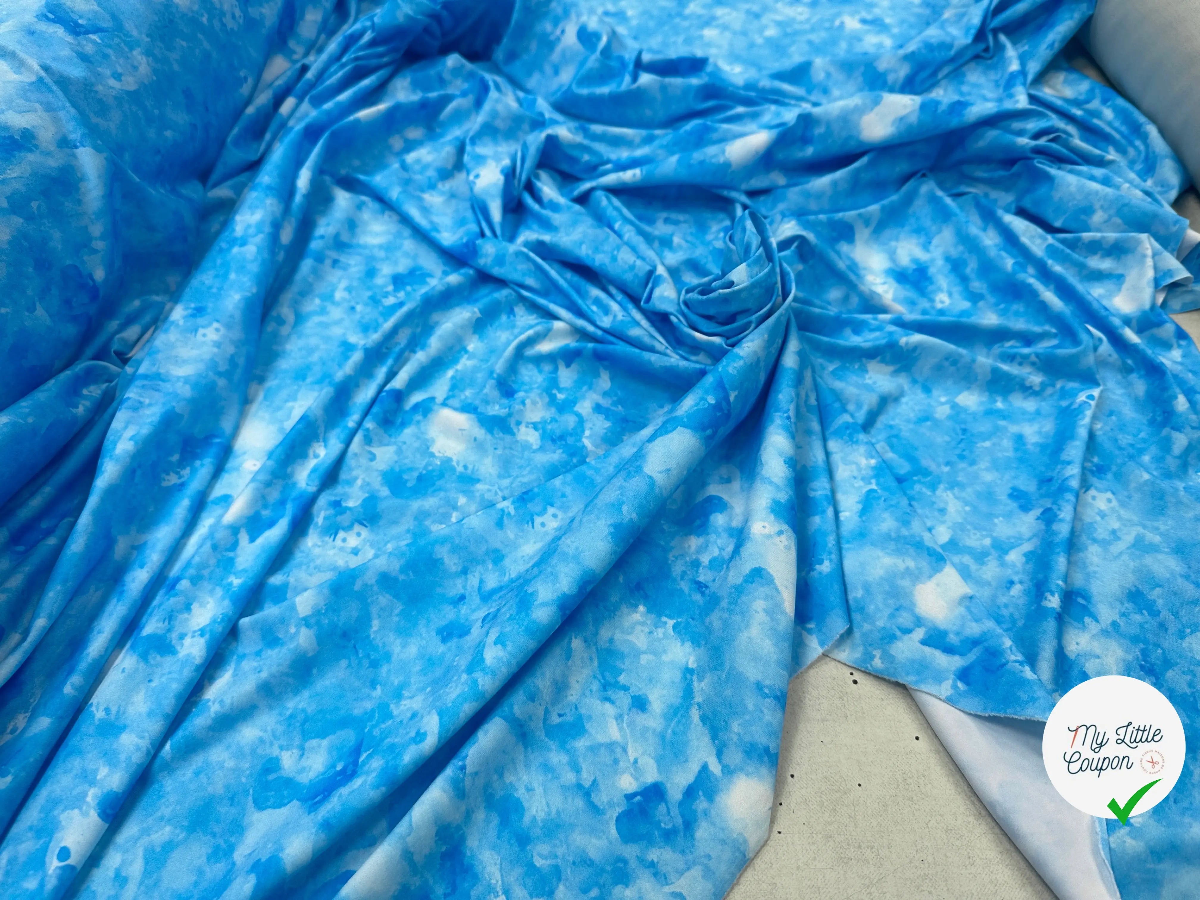 JERSEY NUAGE DE BLEU TOUCHER PEAU DE PECHE - My Little Coupon
