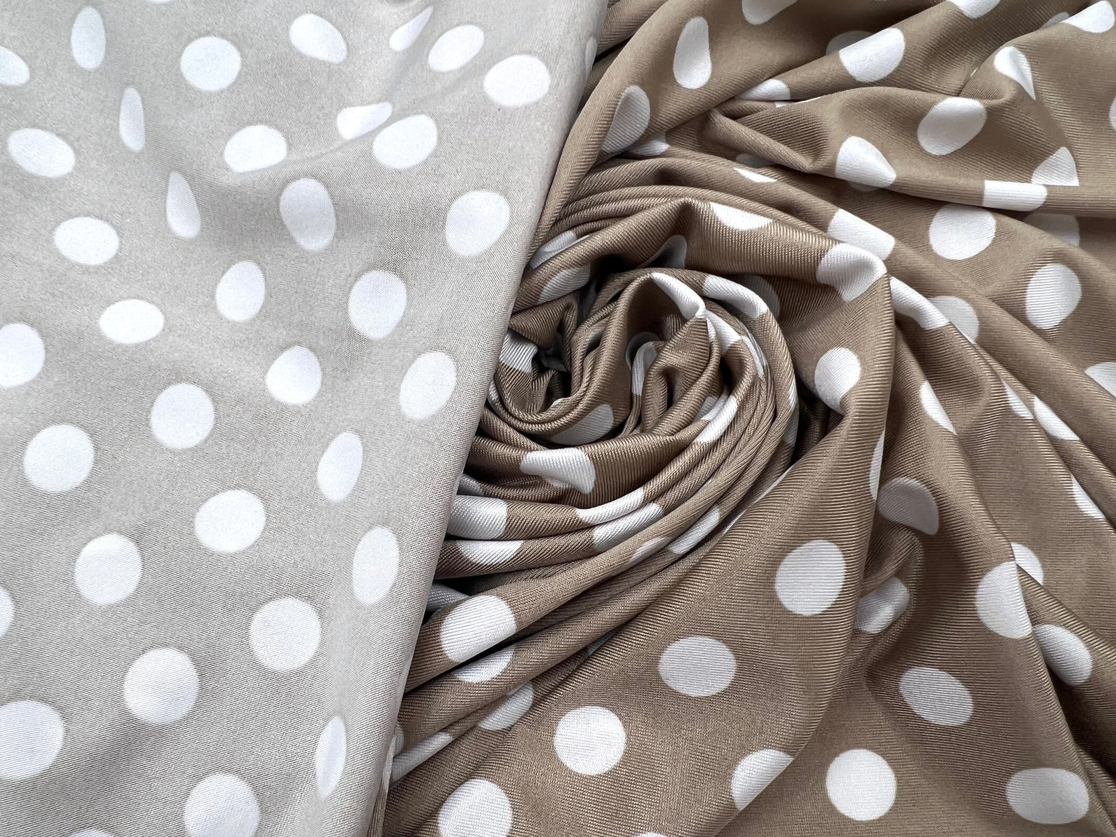 JERSEY VENEZIA TAUPE POIS BLANC 1CM MLC INTERN