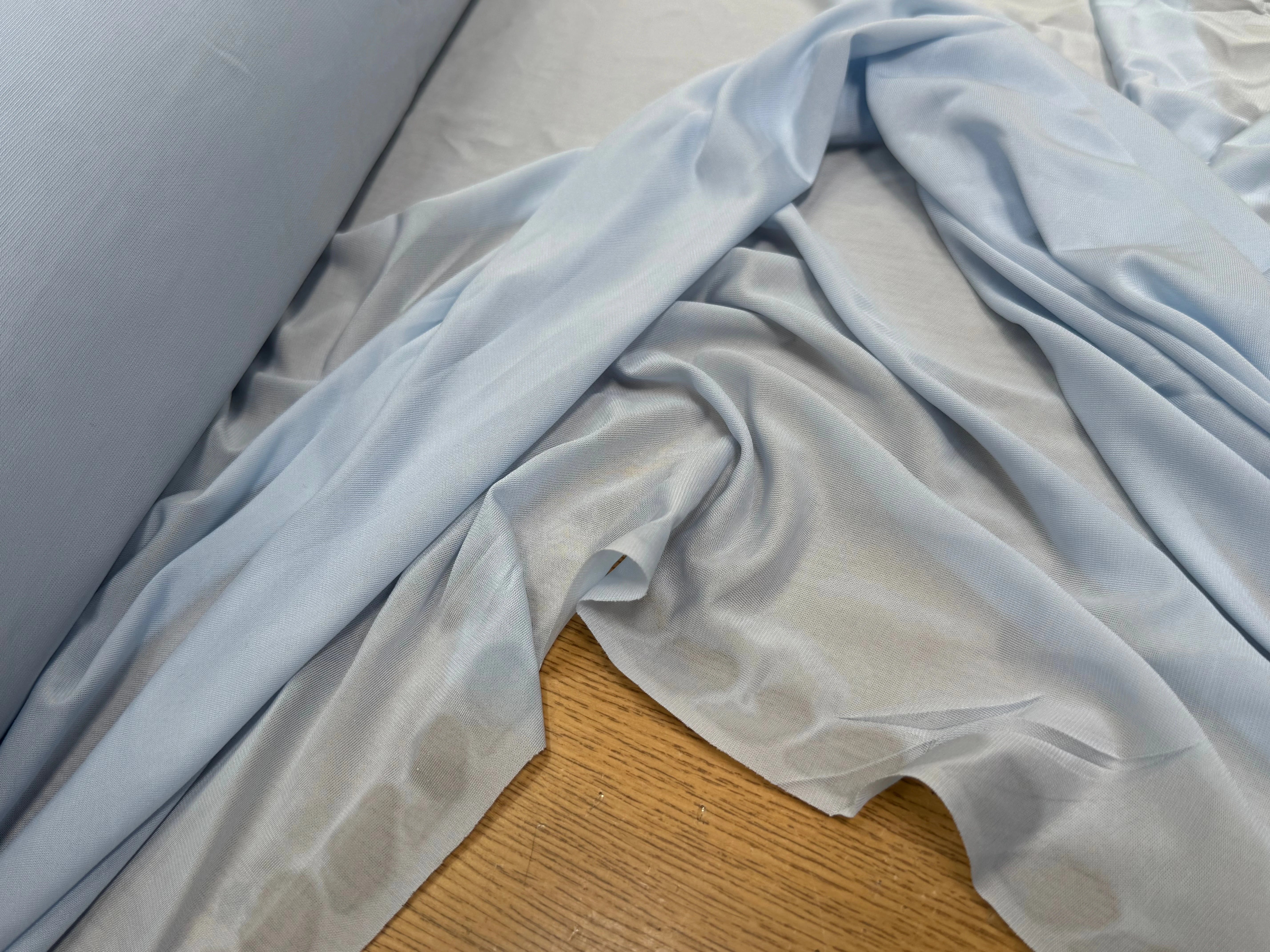 JERSEY VISCOSE FLUIDE ULTRA STRETCH BLEU CIEL - My Little Coupon