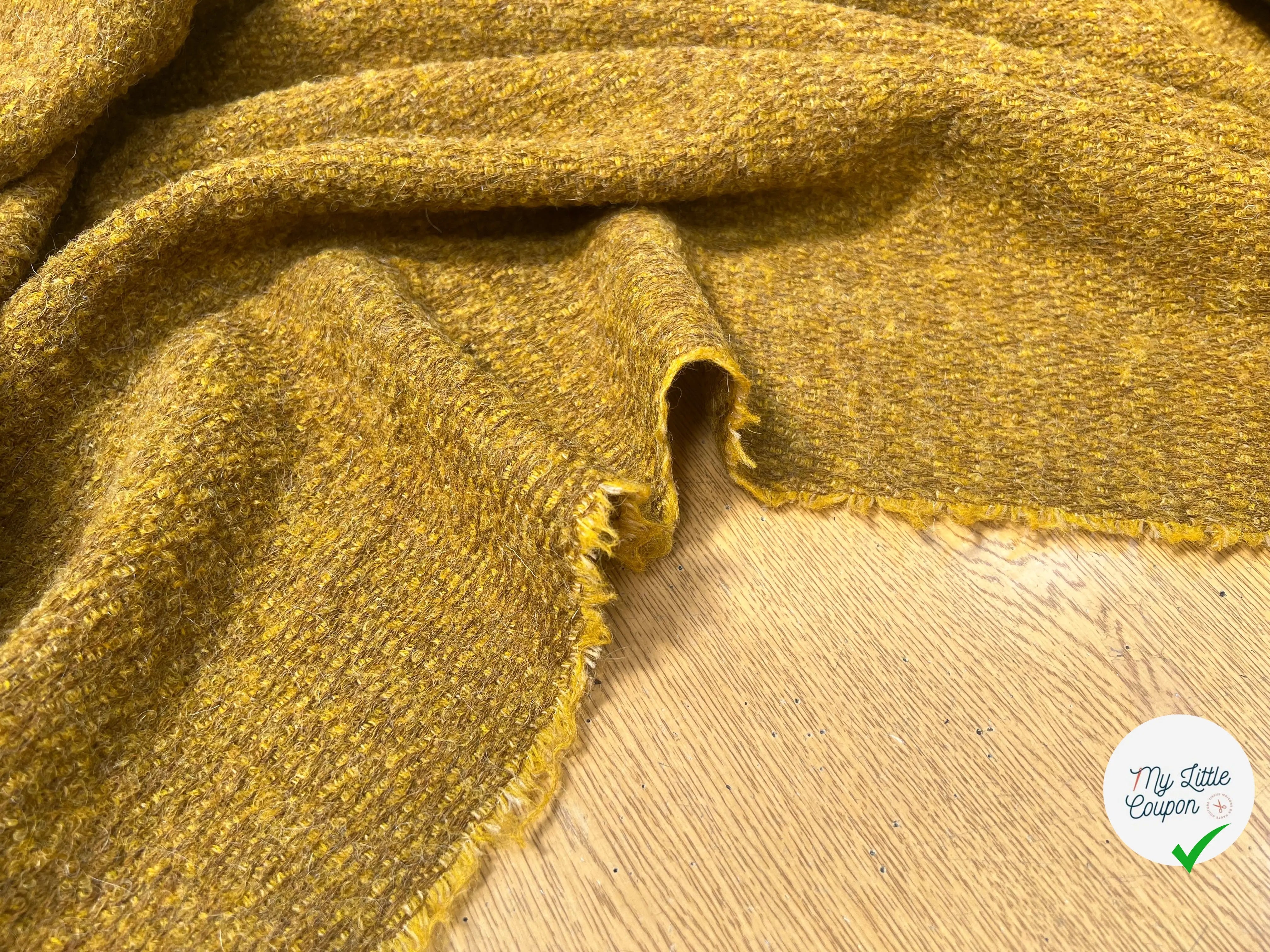 LAINAGE MANTEAU BOUCLETTE LAINE MERINOS MOUTARDE - My Little Coupon