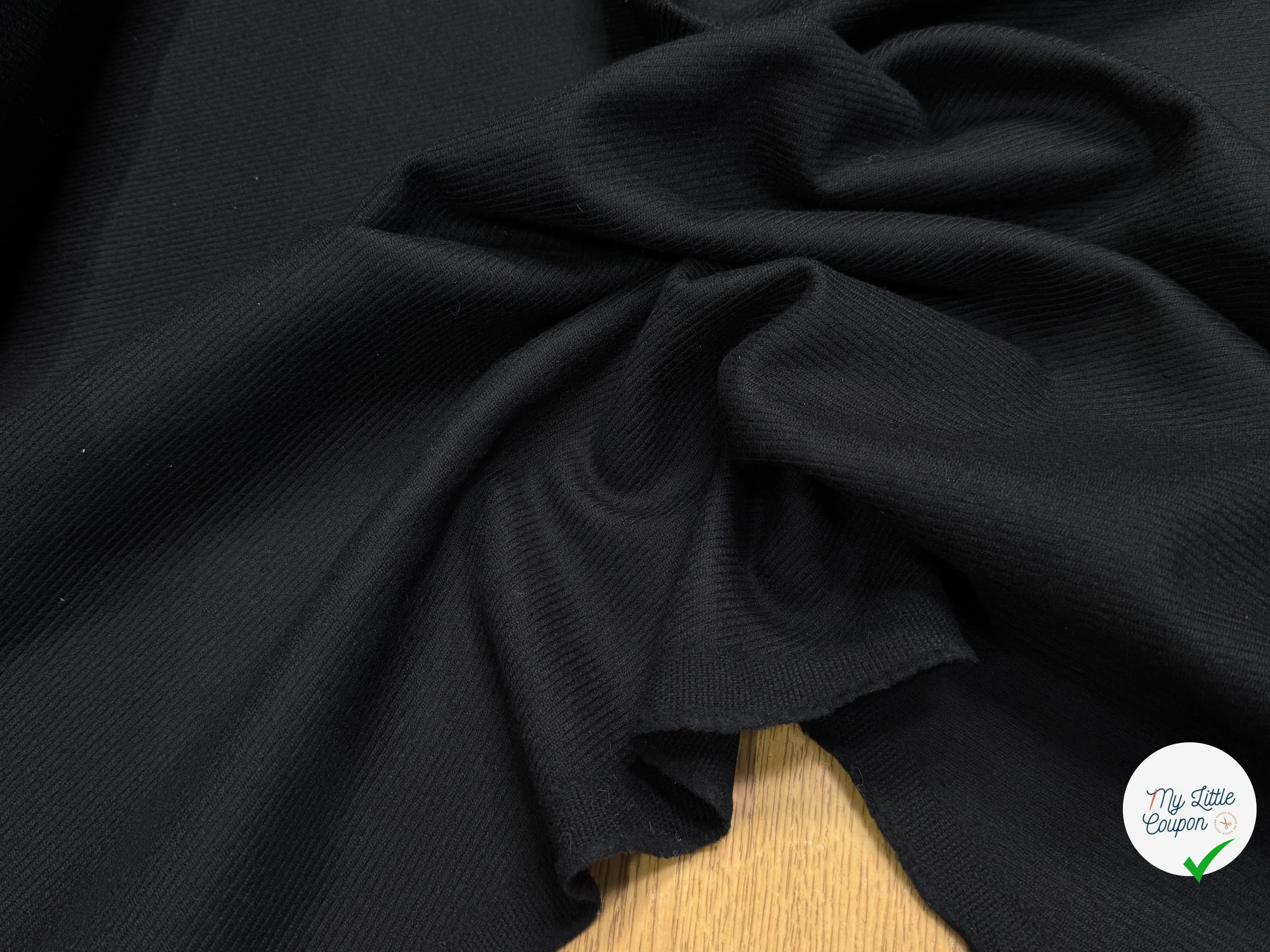LAINAGE SERGÉ NOIR DOUX AU TOUCHER 100% LAINE - My Little Coupon