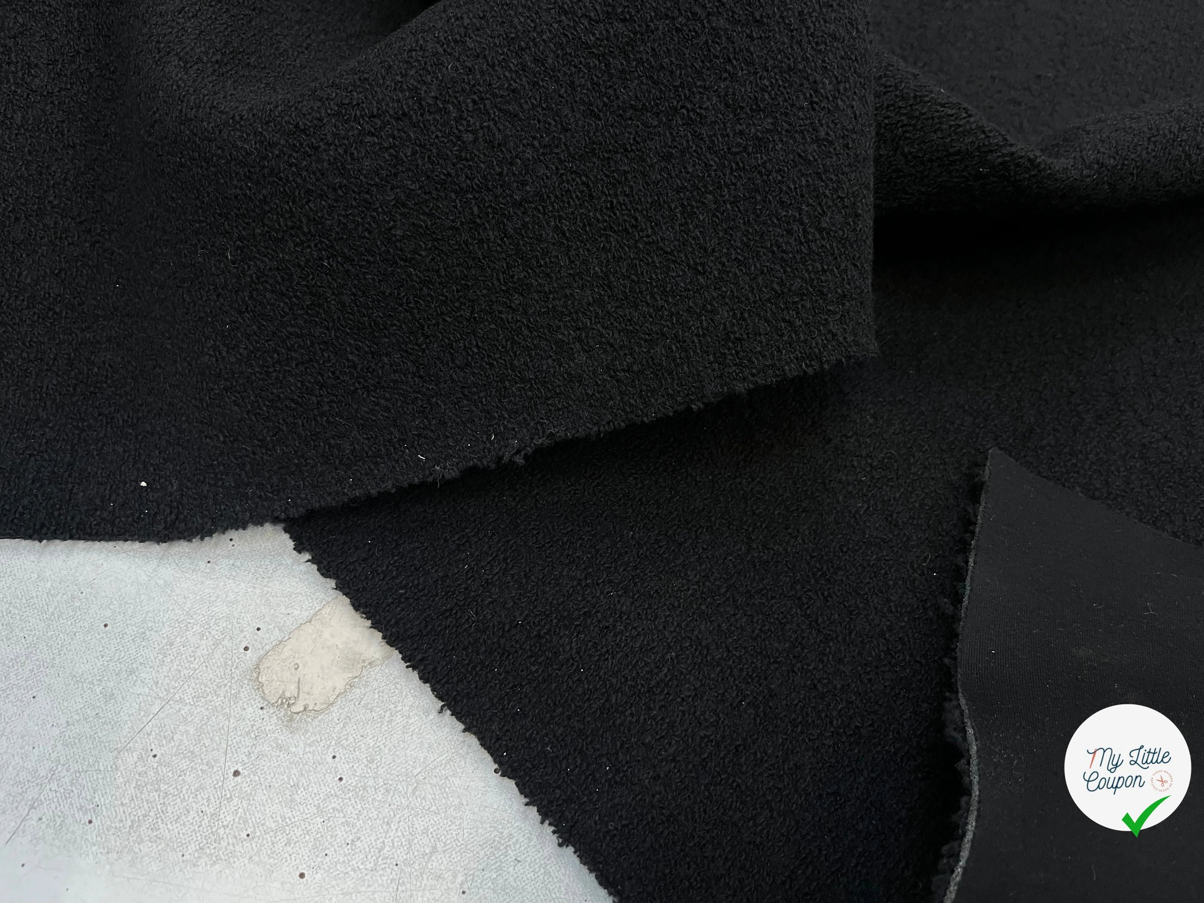 LAINE CONTRECOLLÉE & MOLETTONNÉE ULTRA DOUX NOIR FOAM - My Little Coupon