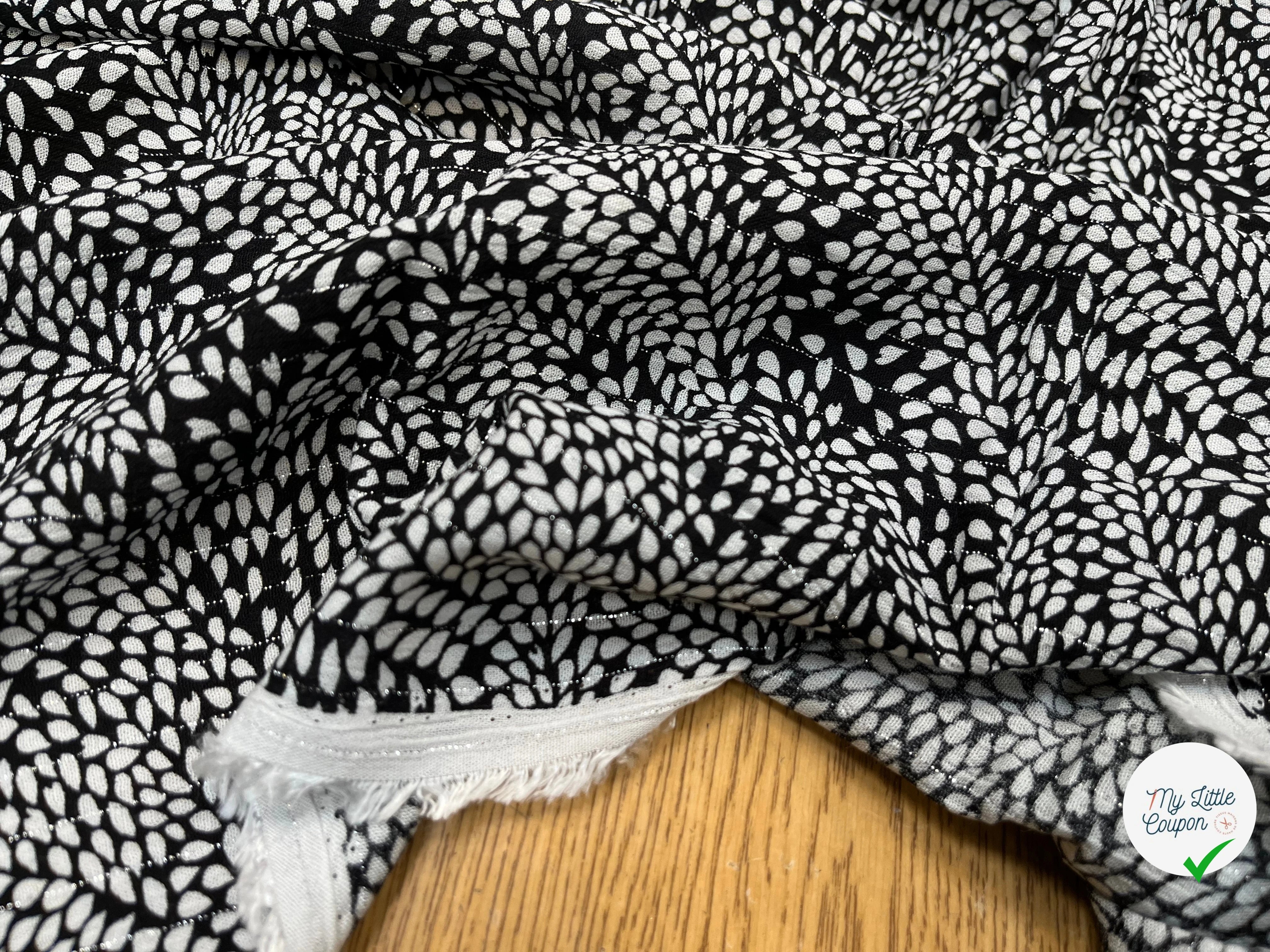 LUREX  YORYU FOND NOIR FEUILLE BLANCHE - My Little Coupon