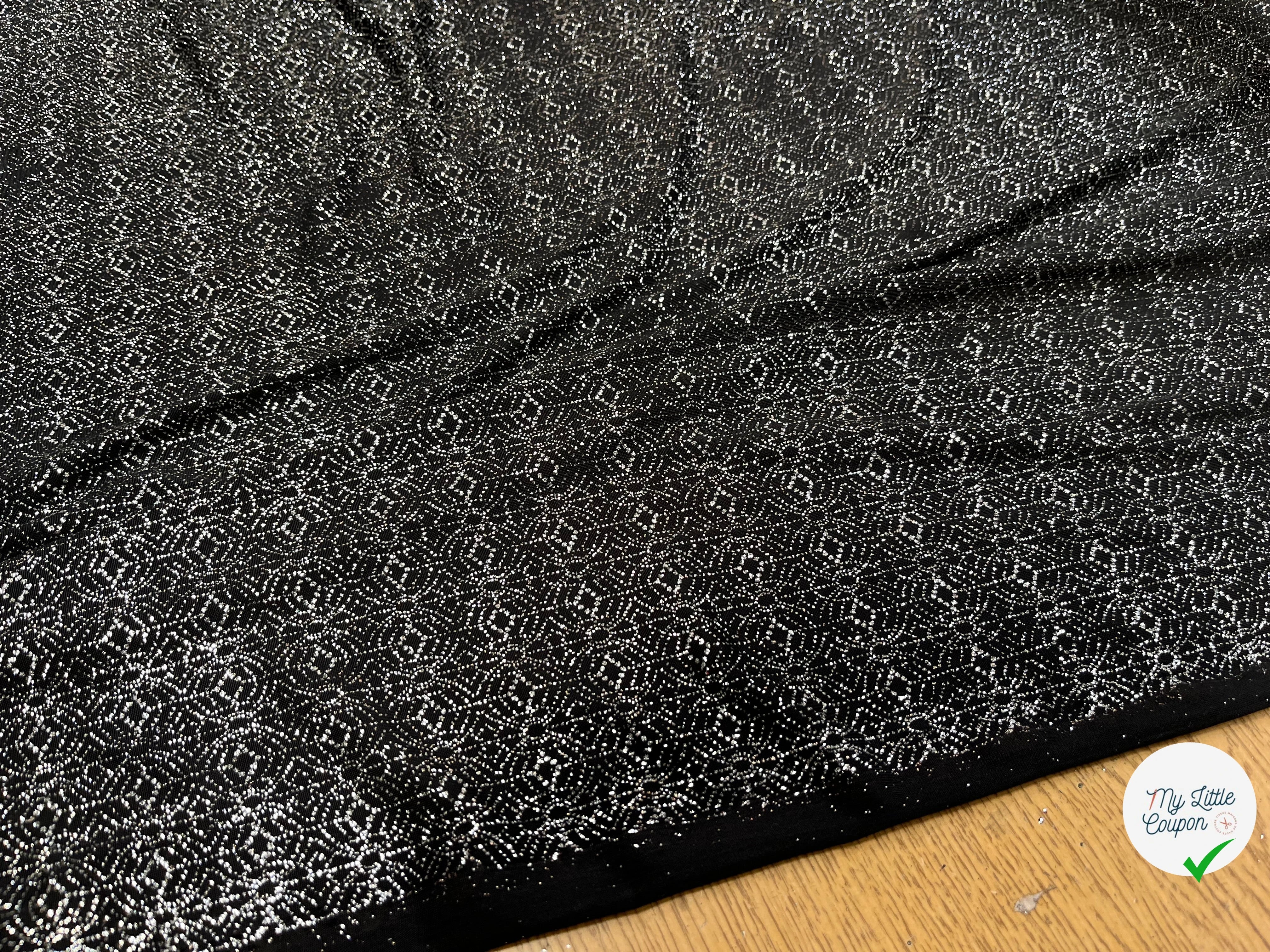 MAILLE FÊTE SÉQUIN MOTIF GLOBE ET GÉOMETRIQUE BLACK&SILVER - My Little Coupon