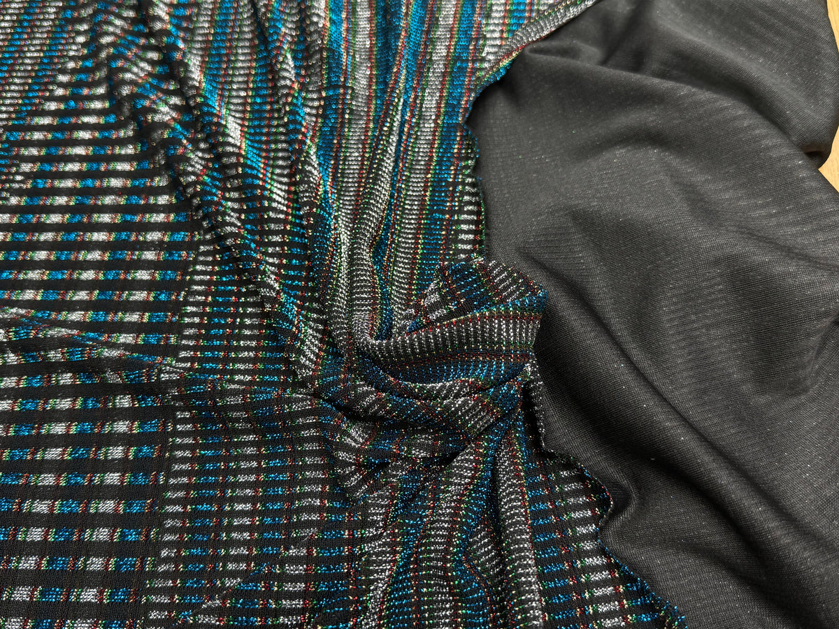 MAILLE FÊTE ULTRA STRETCH BRILLANT POLY INTERLOCK TURQUOISE/RED - My Little Coupon