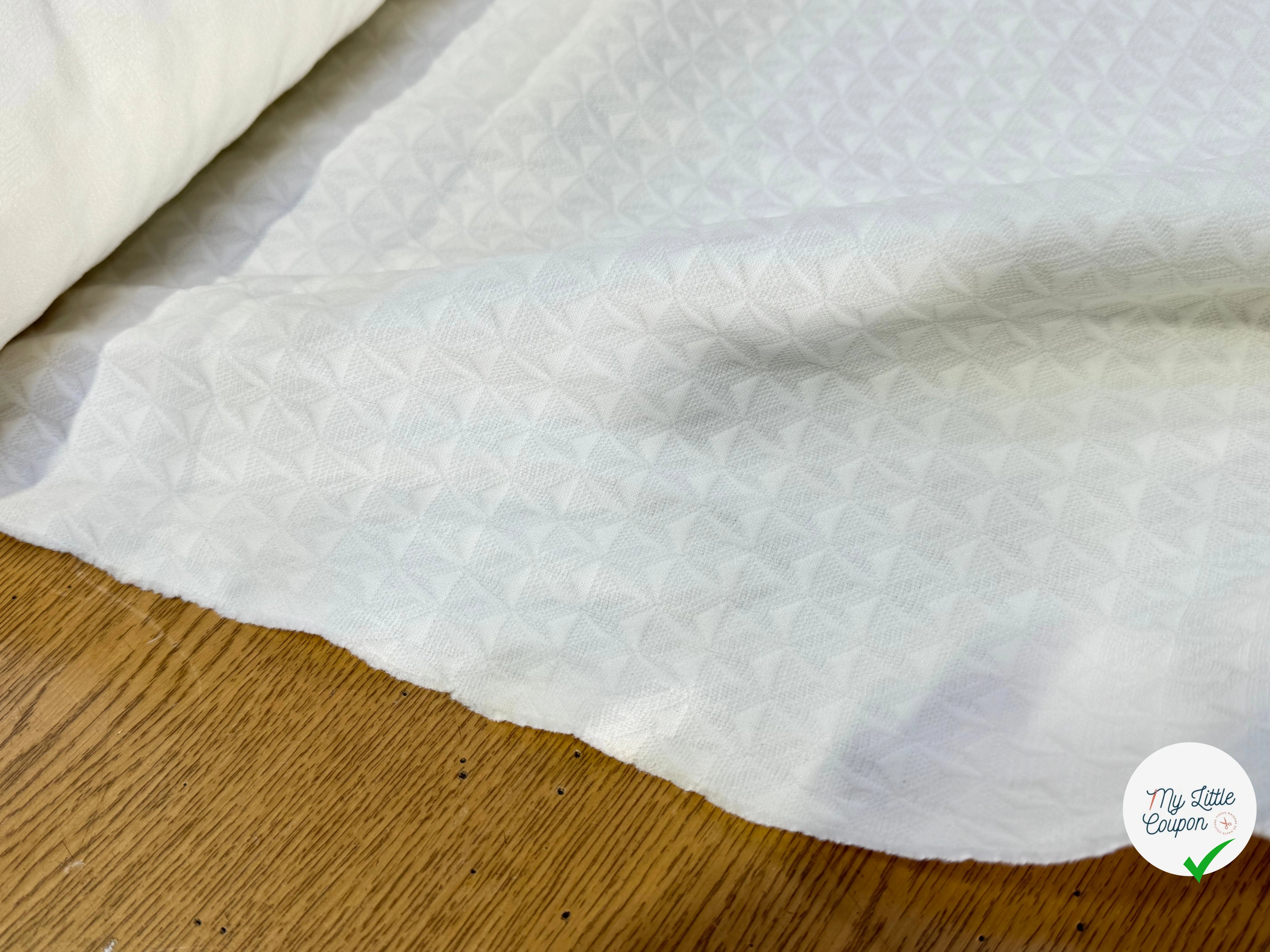 MAILLE JACQUARD BLANC MOTIF GÉOMETRIQUE - My Little Coupon