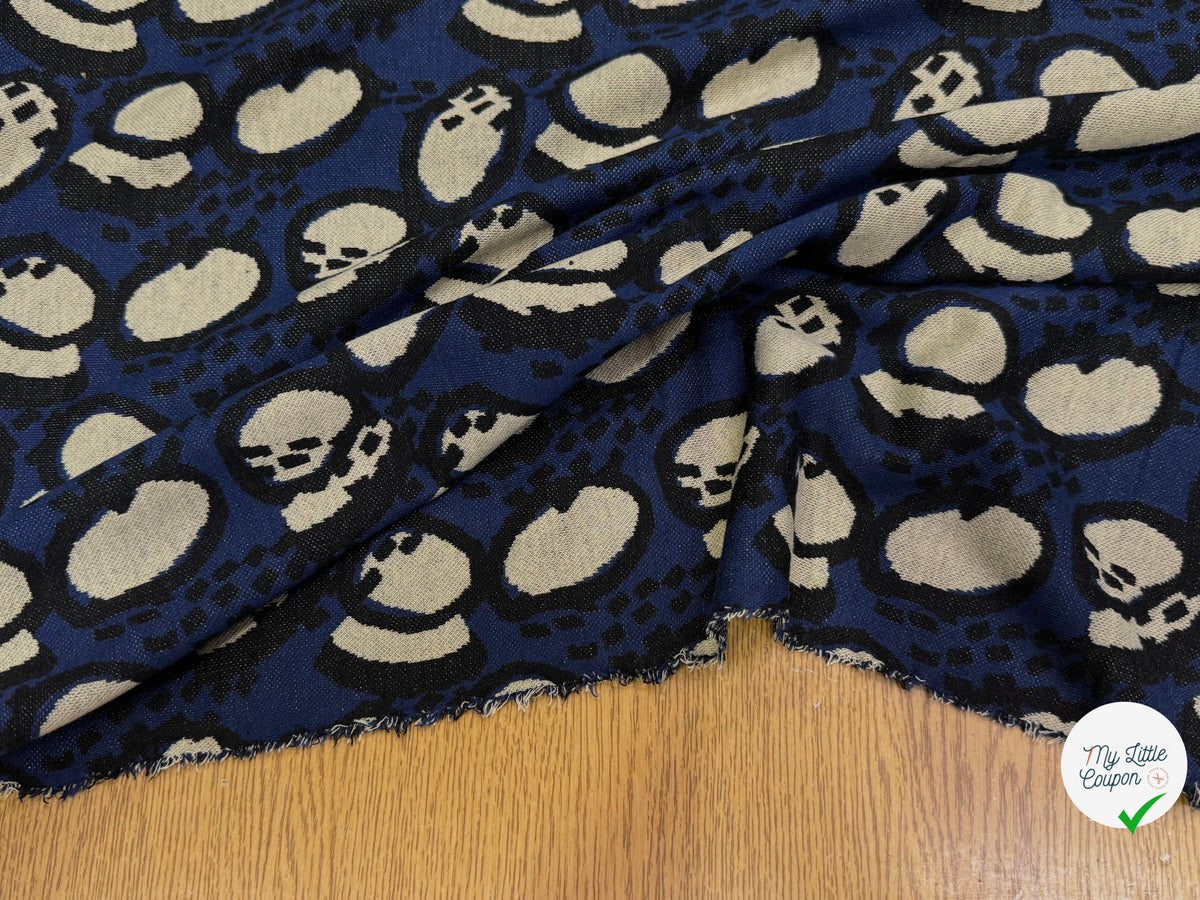 MAILLE JACQUARD ESPRIT MILANO MOTIF ABSTRAIT ÉCRU FOND BLEU MARINE - My Little Coupon
