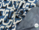MAILLE JACQUARD ESPRIT MILANO MOTIF CALLIGRAPHIE BLEU MARINE ET BLANC - My Little Coupon