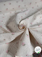 MAILLE JACQUARD GAUFRÉE PETITES FLEURS ROSES - My Little Coupon