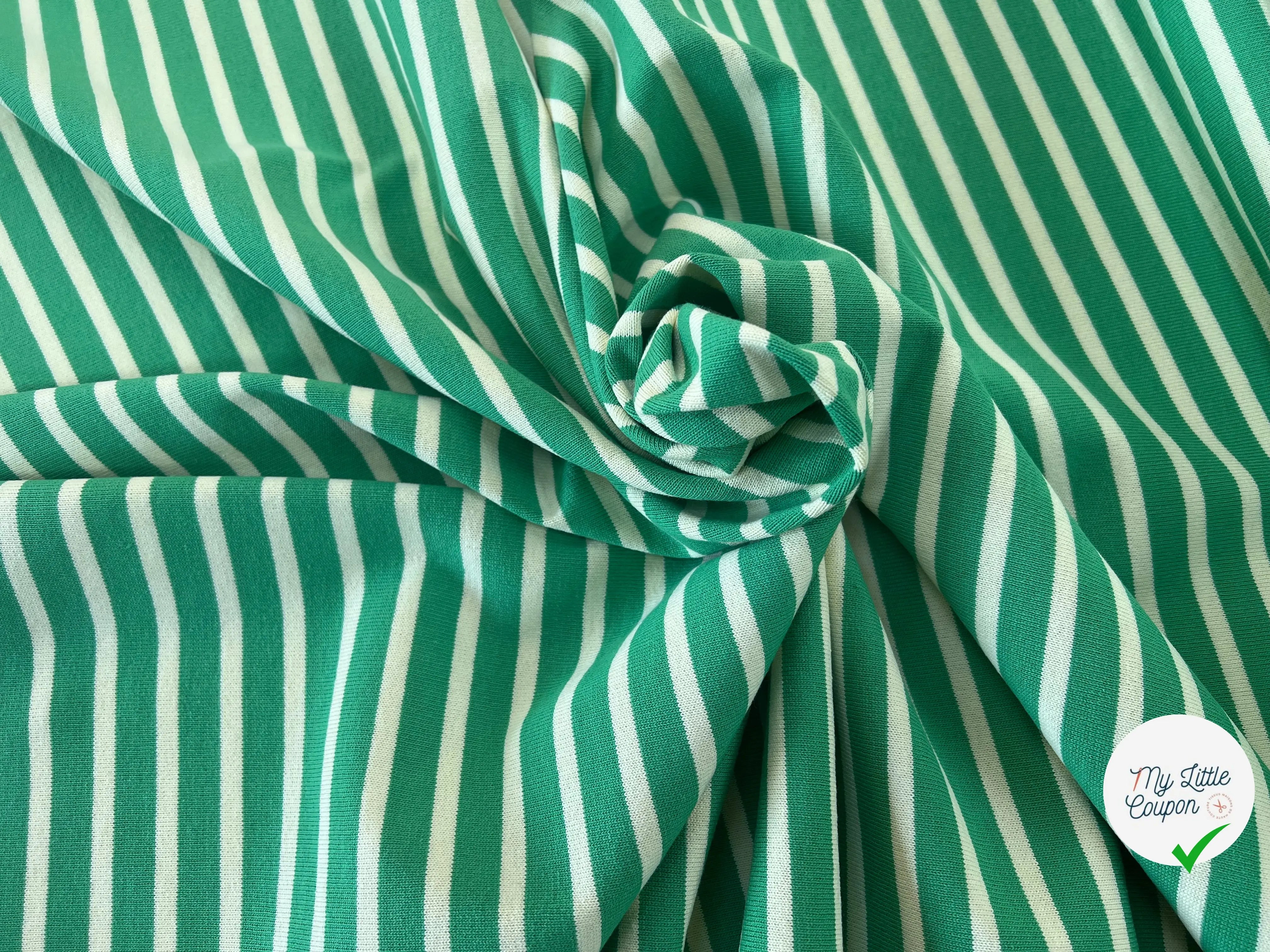 MAILLE LOURDE RAYURES CREME FOND VERT - My Little Coupon