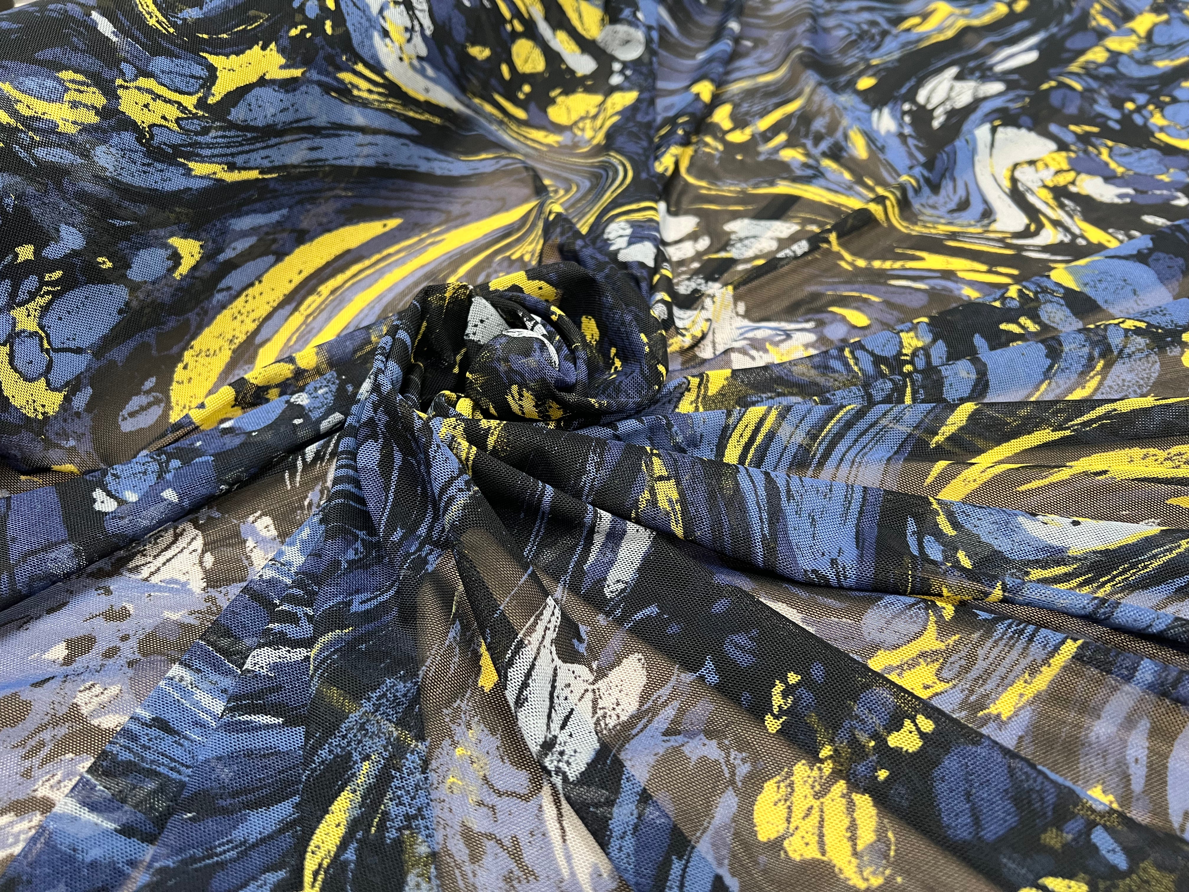 MAILLE RESILLE JUNGLE PALUDE BLEU JAUNE - My Little Coupon