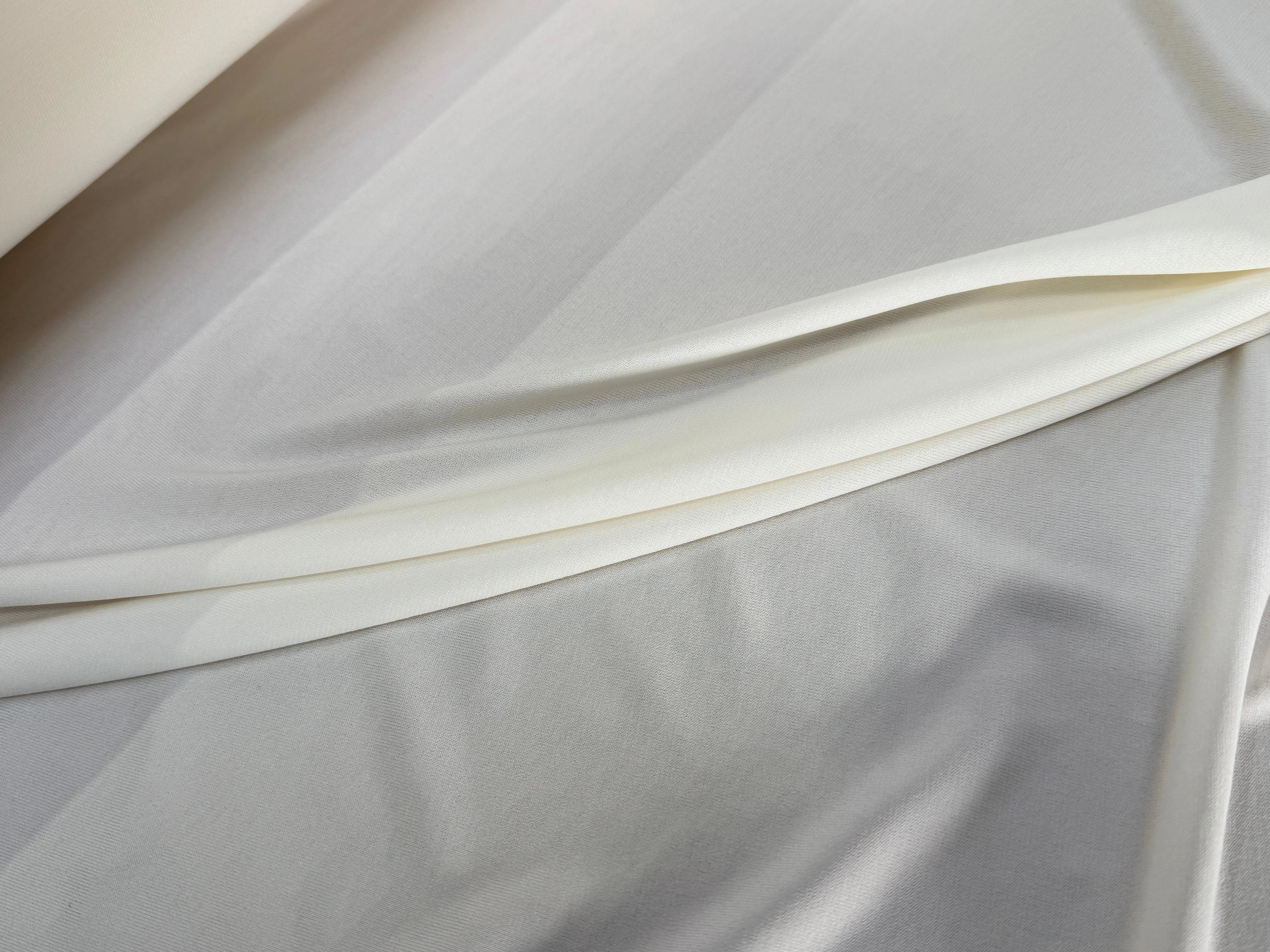 MAILLE STRETCH ET FROIDE BLANC CASSÉ ULTRA CHIC - My Little Coupon