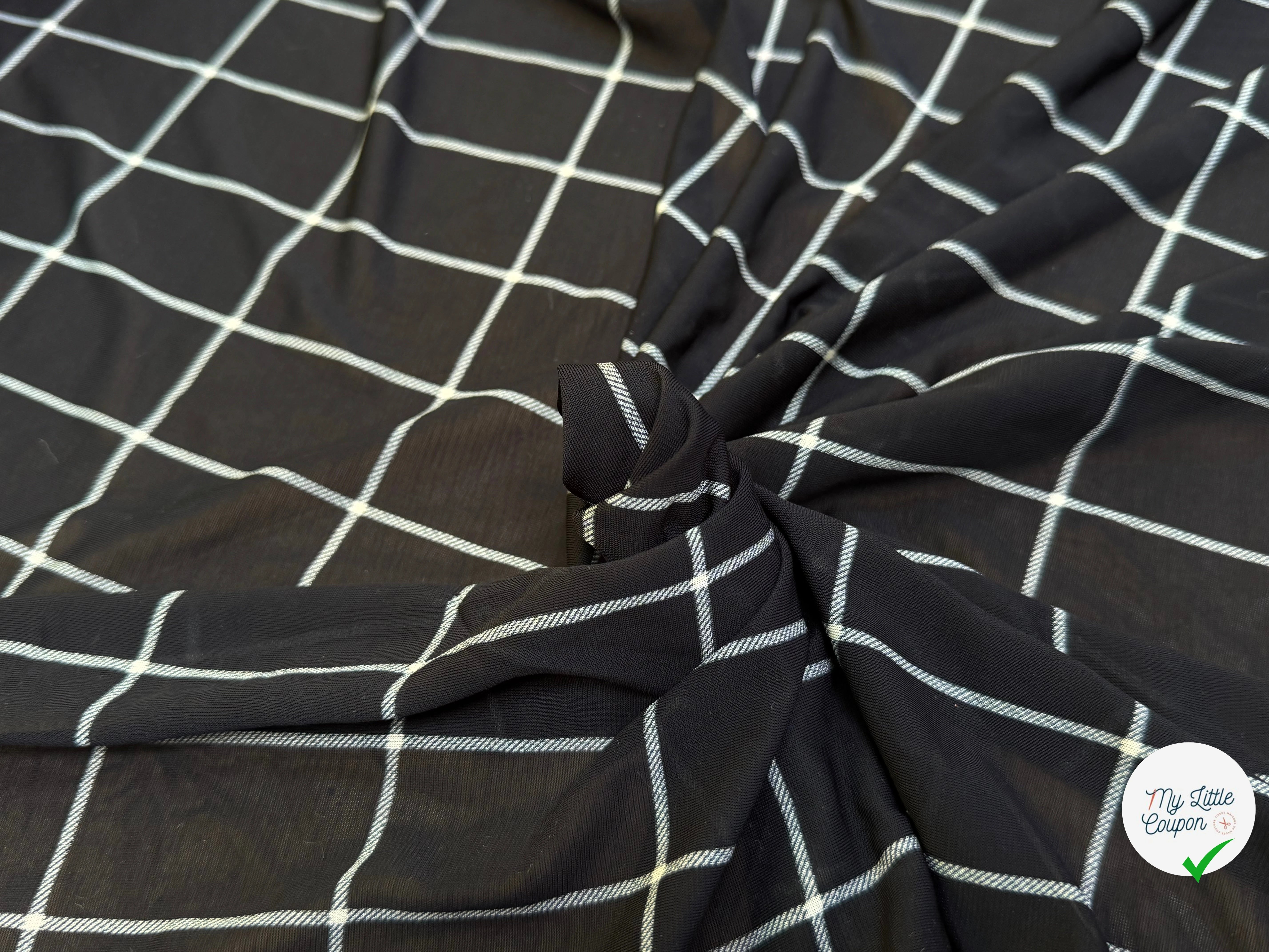 MAILLE VISCOSE FINE ET FLUIDE NOIR À CARREAUX - My Little Coupon