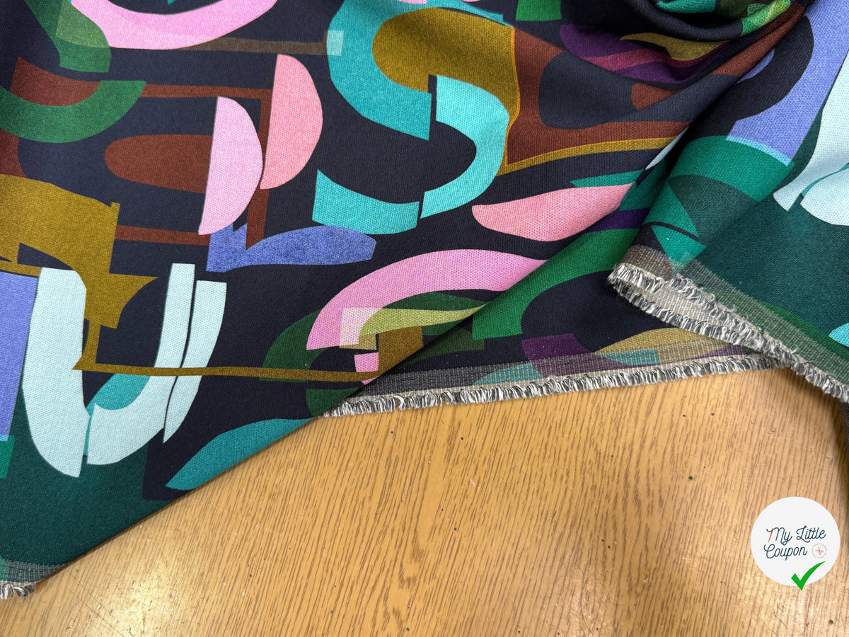 MAILLE VISCOSE STRETCH IMPRIMÉ ALPHABET MULTICOLORE - My Little Coupon