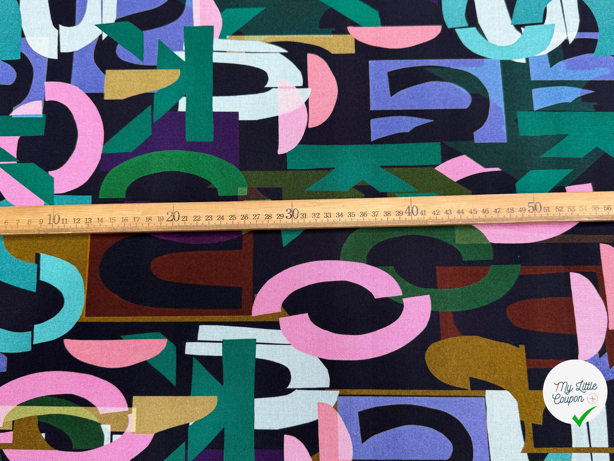 MAILLE VISCOSE STRETCH IMPRIMÉ ALPHABET MULTICOLORE - My Little Coupon