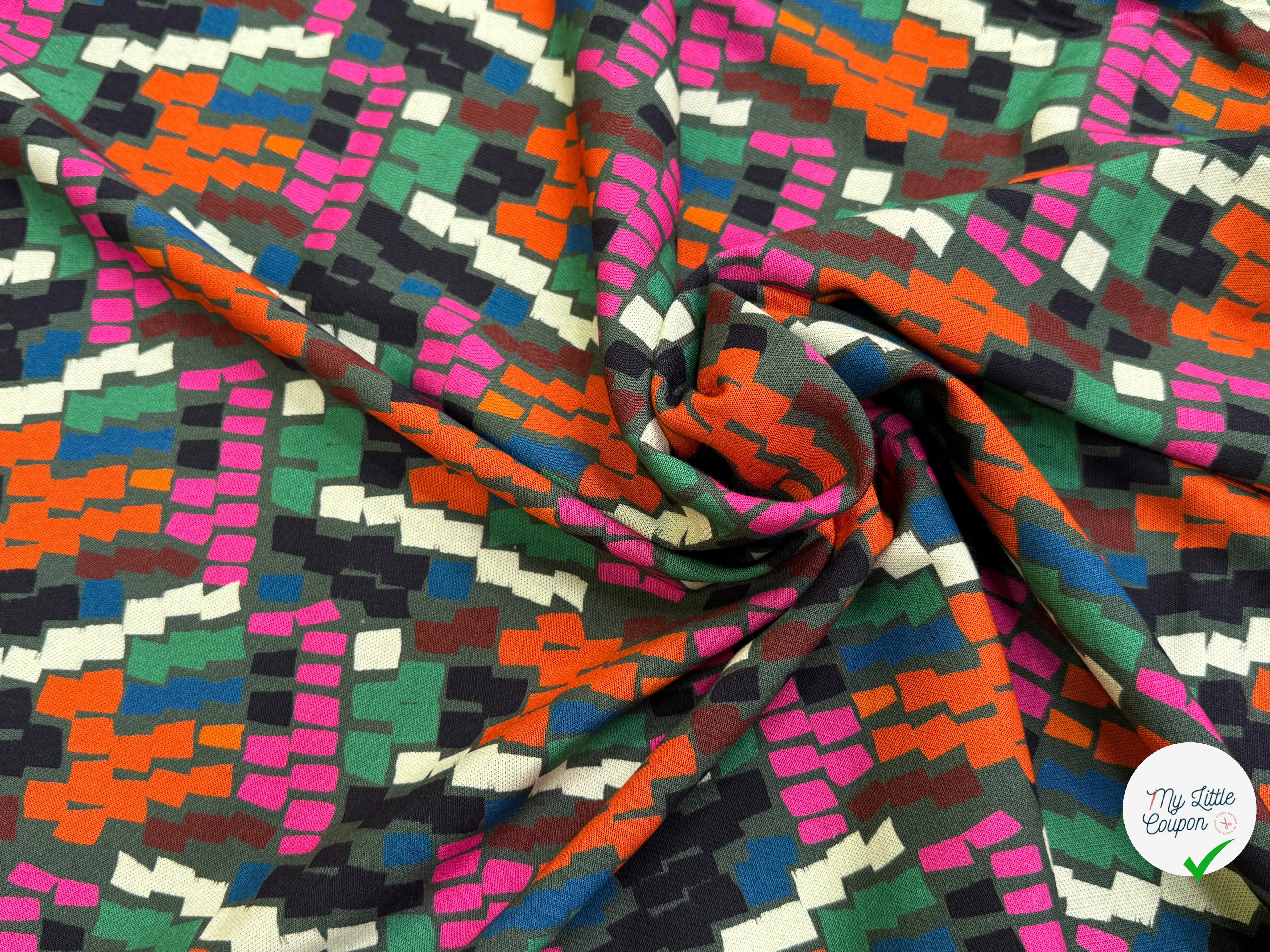 MAILLE VISCOSE STRETCH IMPRIMÉ MOSAÏQUE PIXEL MULTICOLORE MISTERY VEH VERT - My Little Coupon