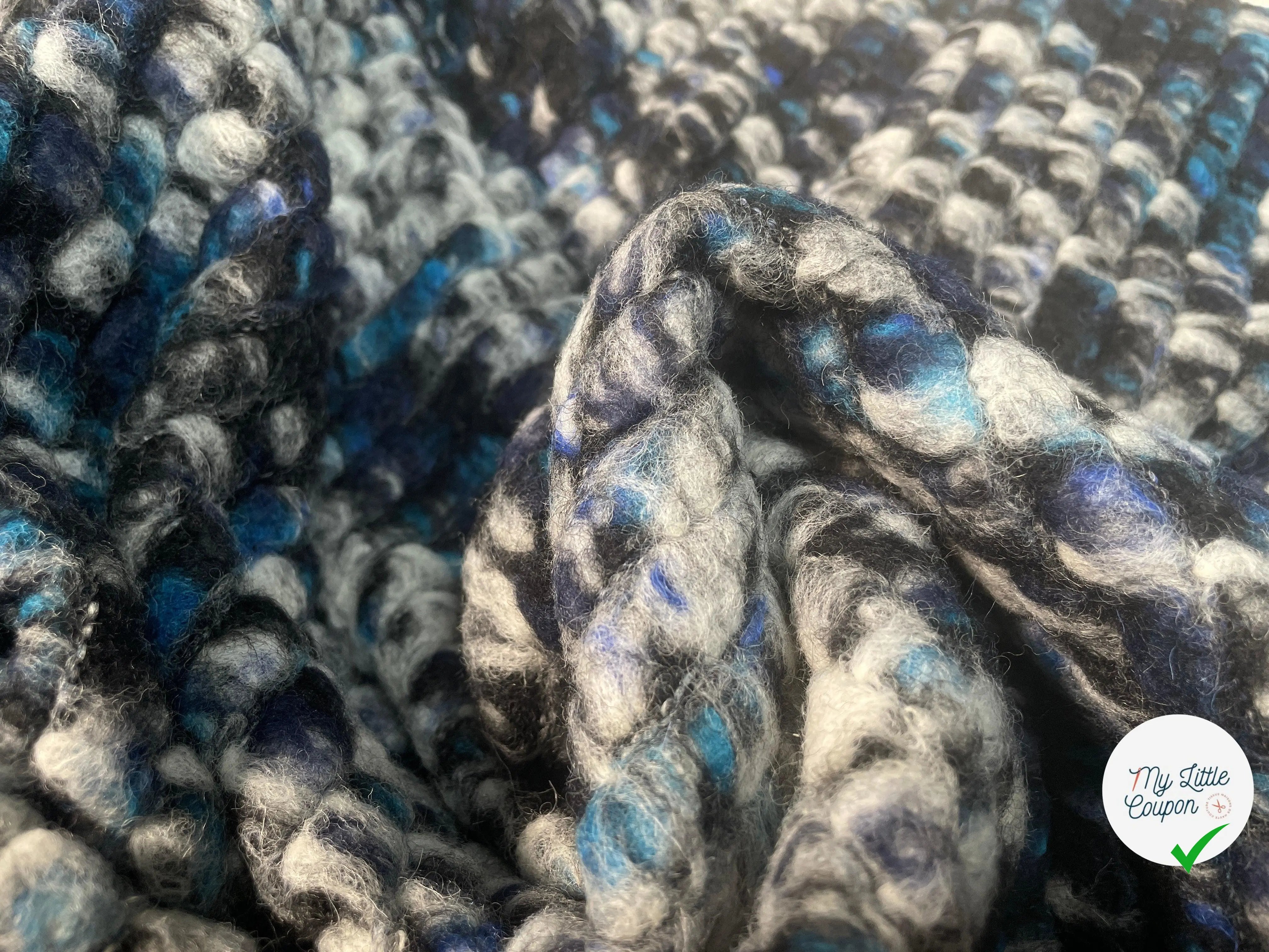 MANTEAU BOUCLETTE STRUCTURE MAILLE CHINÉ MULTICOLORE TENDANCE BLEU - My Little Coupon - tissu - coudre