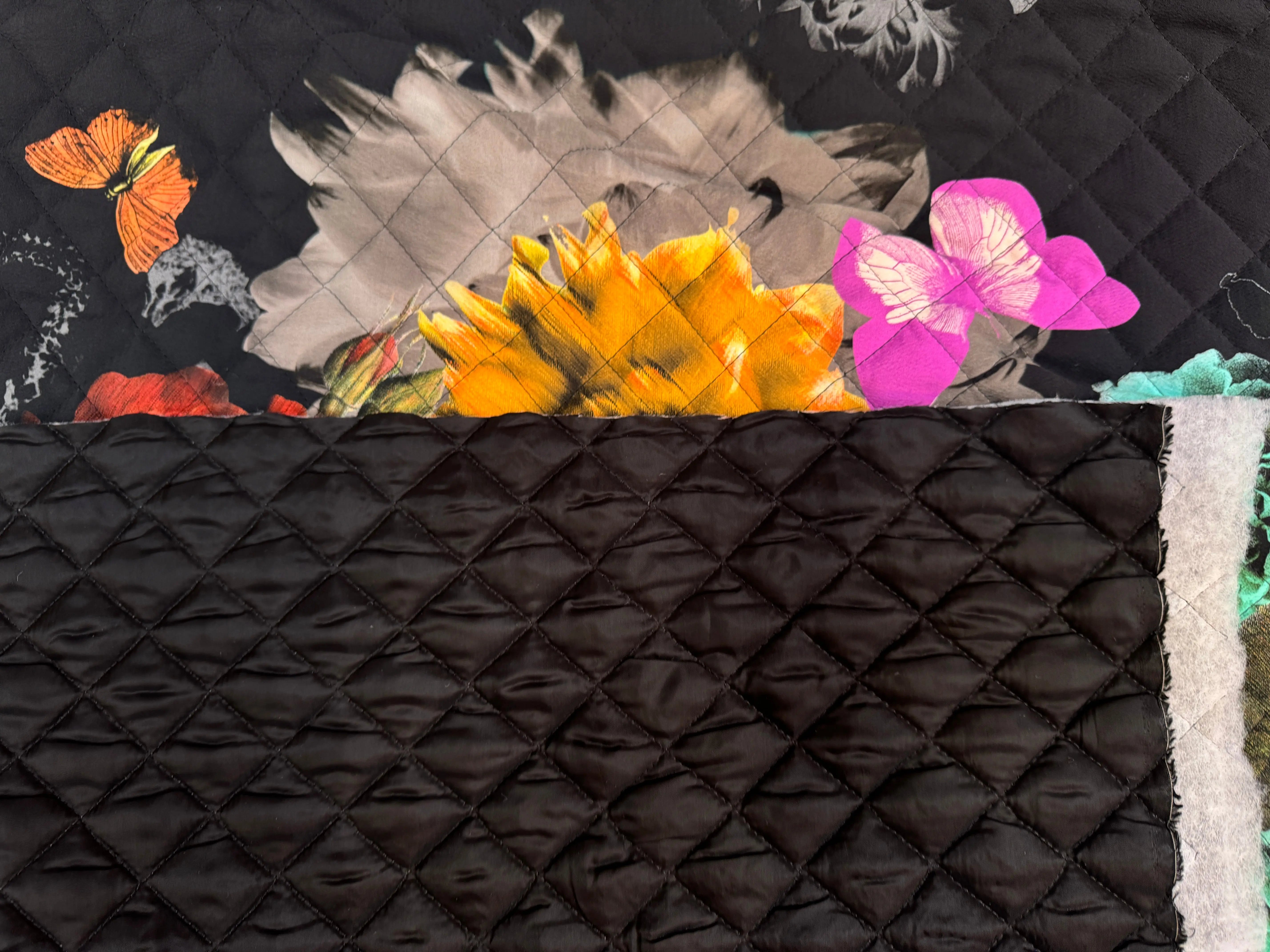 MATELASSE DOUBLE FACE CREPE PAPILLON NOIR - My Little Coupon