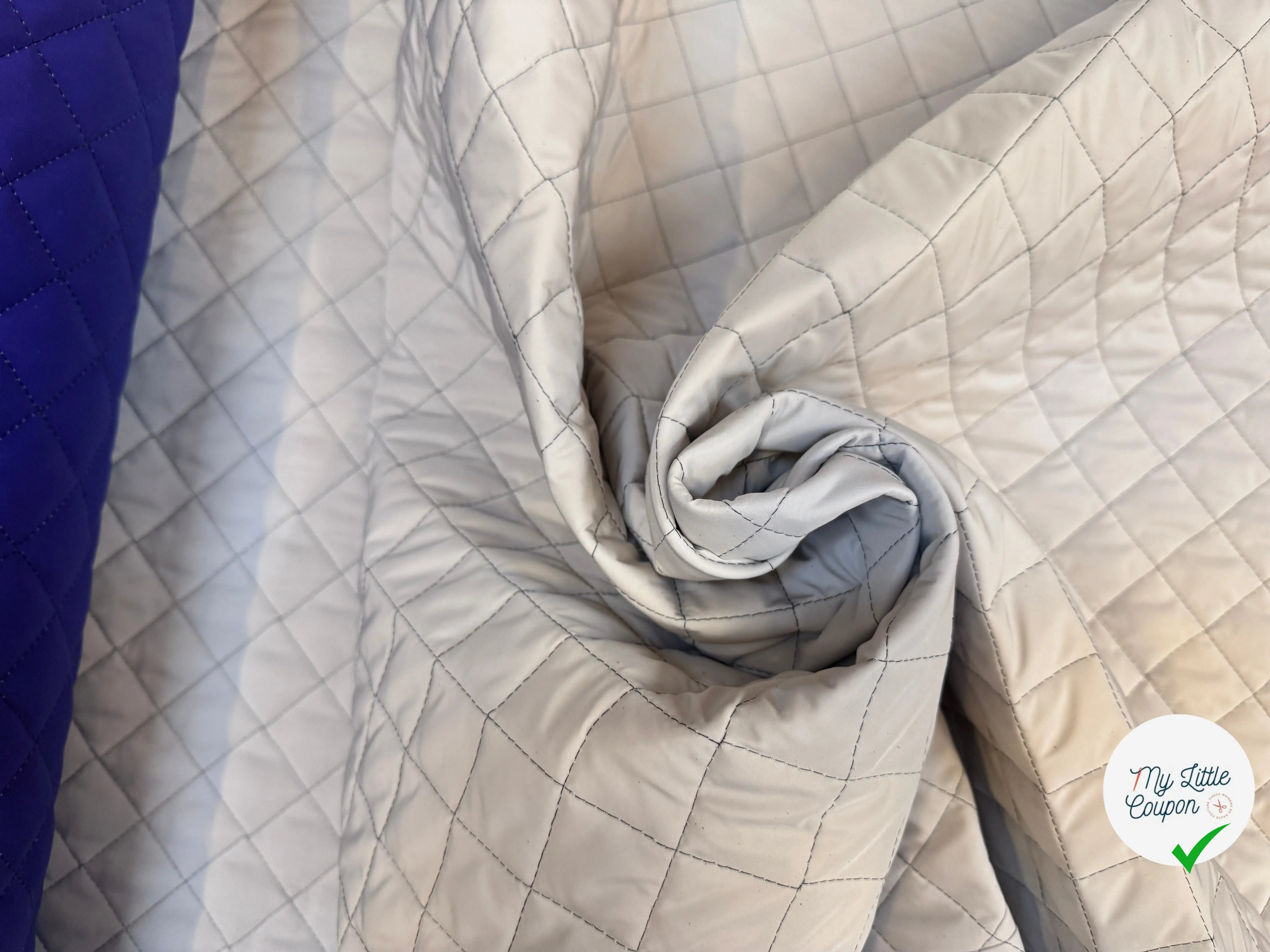 MATELASSÉ DOUBLE FACE VINYL BLEU VIOLET DOUBLURE BEIGE - My Little Coupon