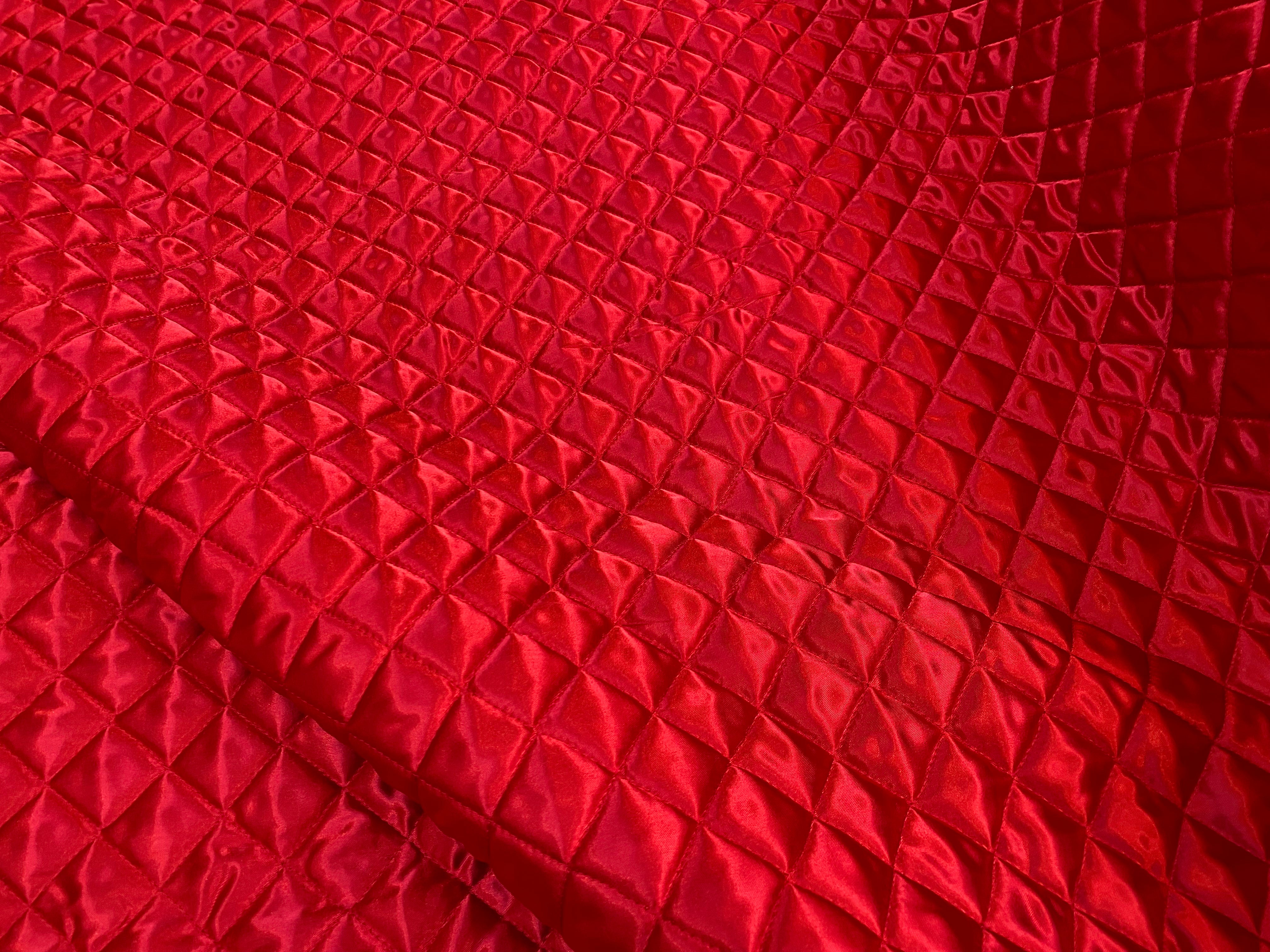 MATELASSÉ SIMPLE FACE SATIN BRILLANT ROUGE - My Little Coupon