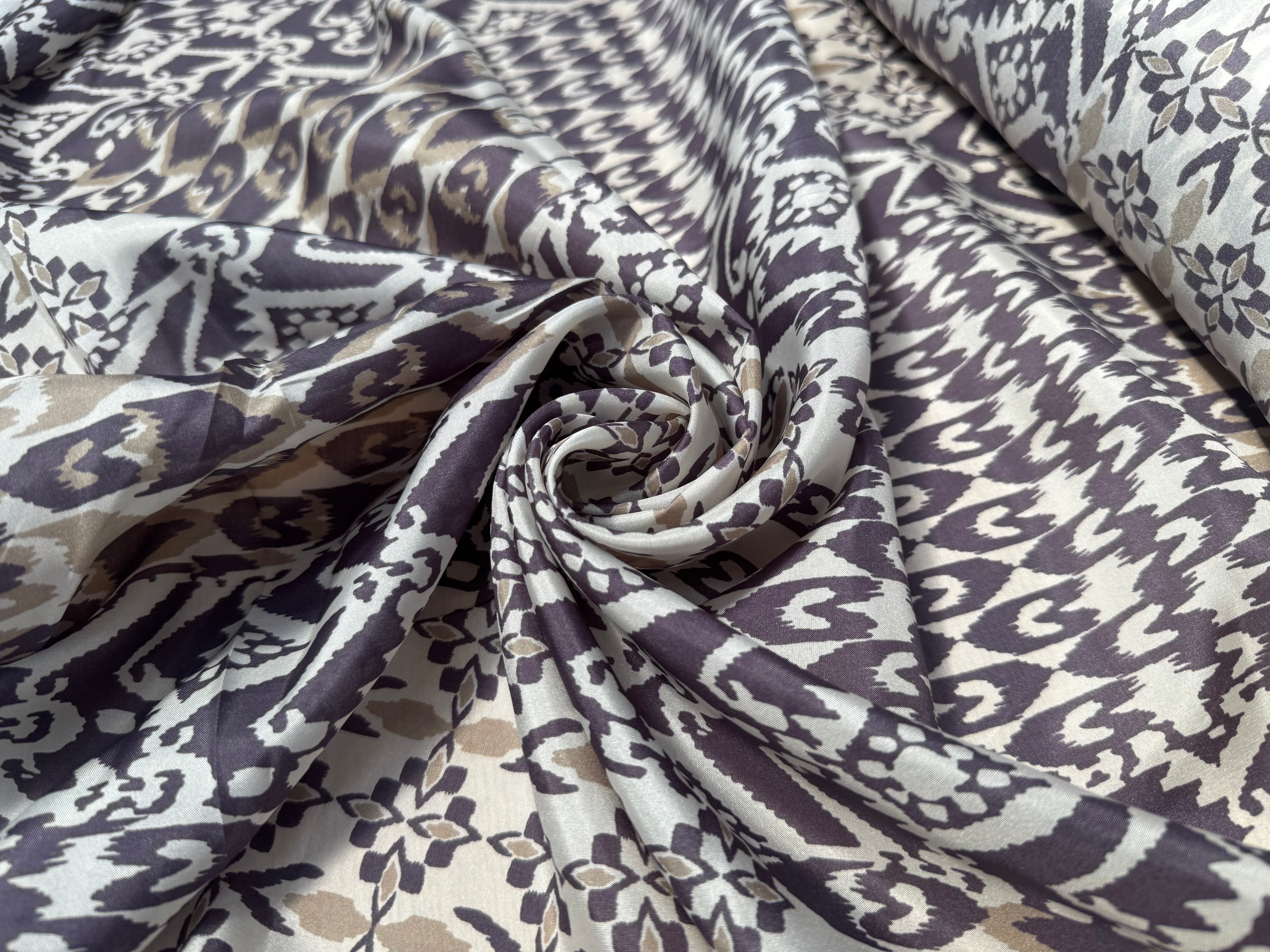 PONGÉ DE SOIE FOND BLANC MOTIFS ABSTRAIT VIOLET - My Little Coupon