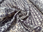 PONGÉ DE SOIE FOND BLANC MOTIFS ABSTRAIT VIOLET - My Little Coupon