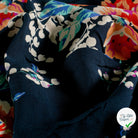 POPELINE BAMBOU IMPRIMÉ FLEURS BLEU MARINE - My Little Coupon