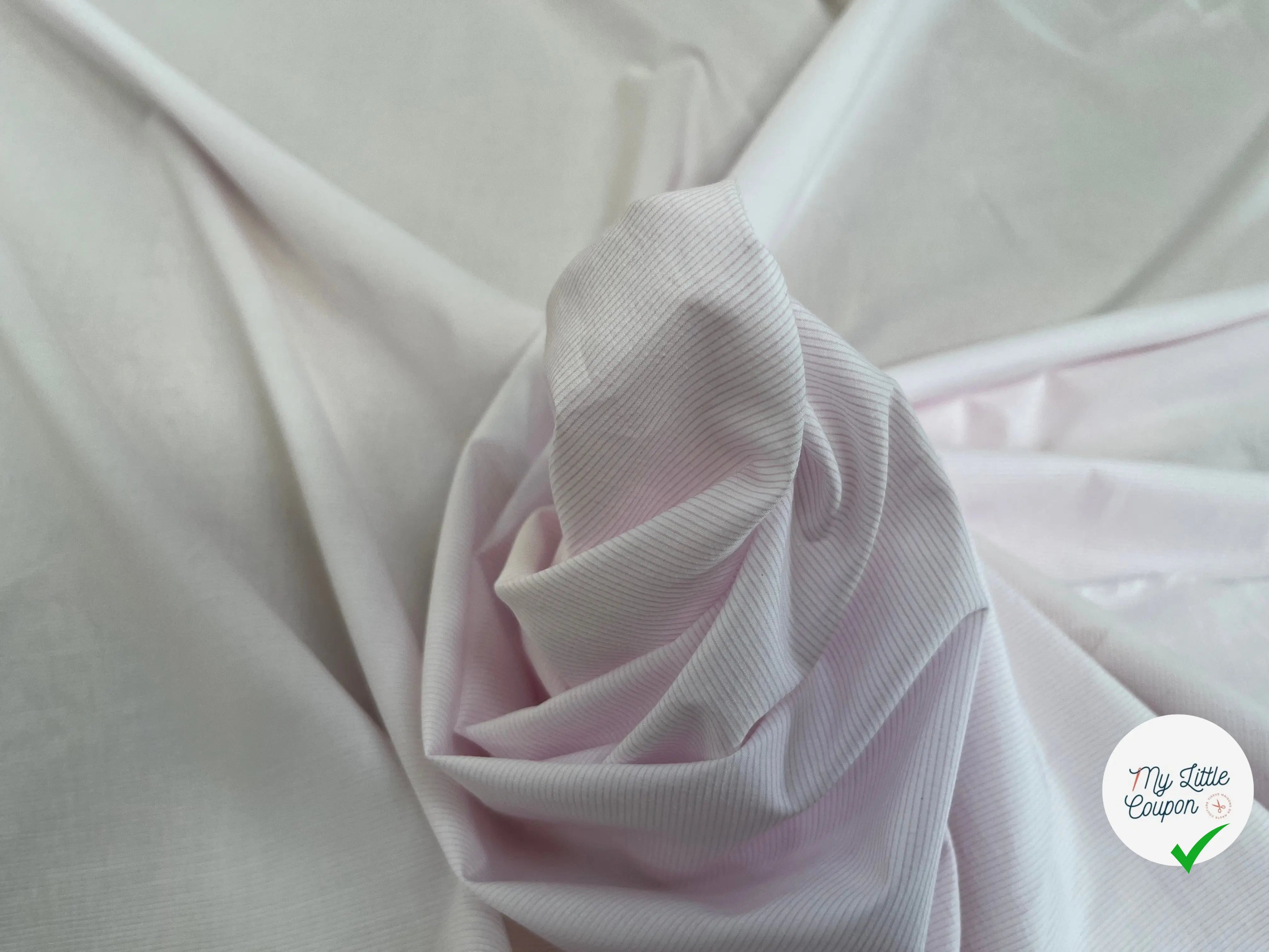 POPELINE DE COTON À RAYURE FINE ROSE CLAIR - My Little Coupon