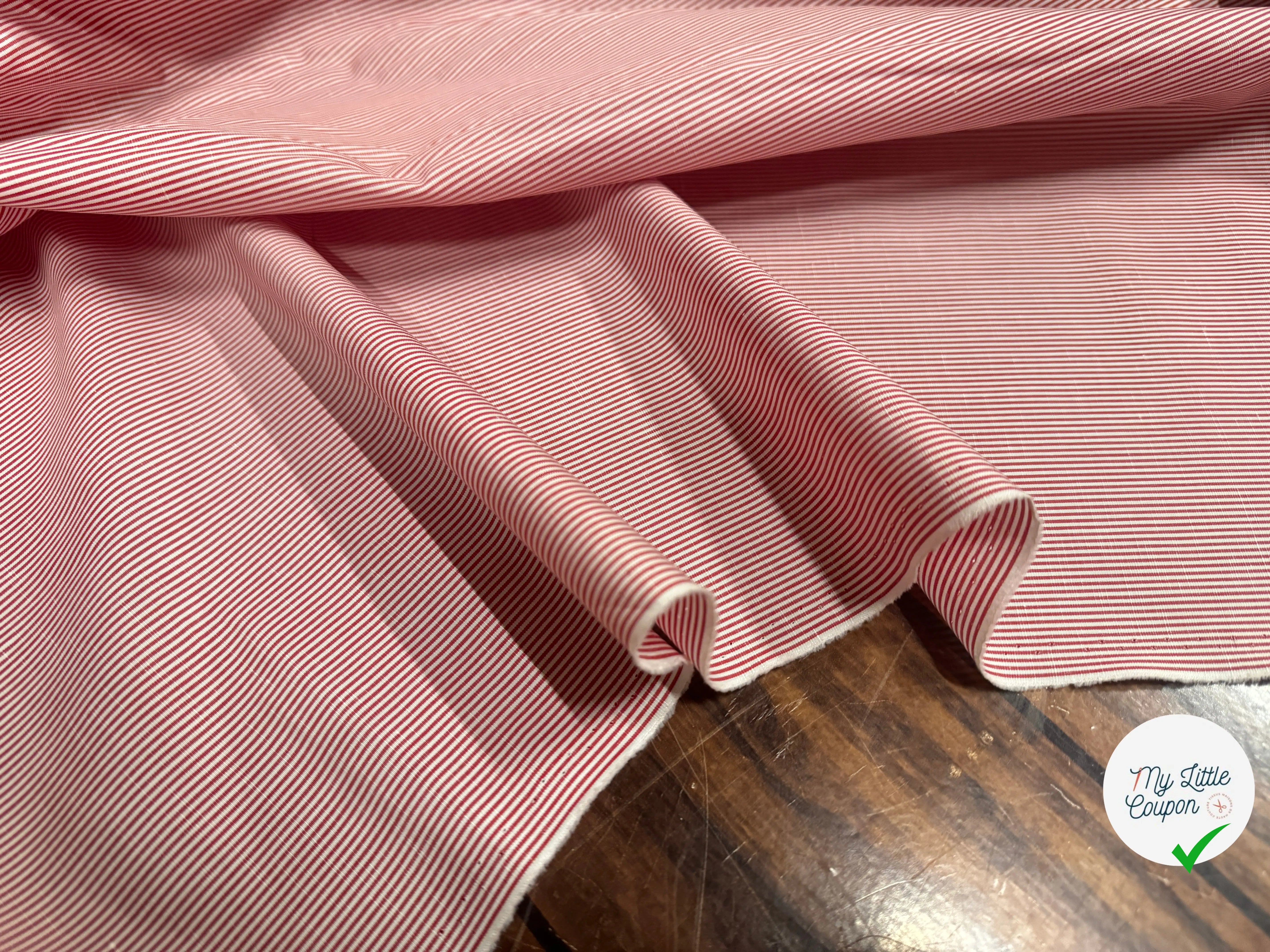 POPELINE DE COTON ALBINI FIGUERAS RAYURES ROUGE - My Little Coupon