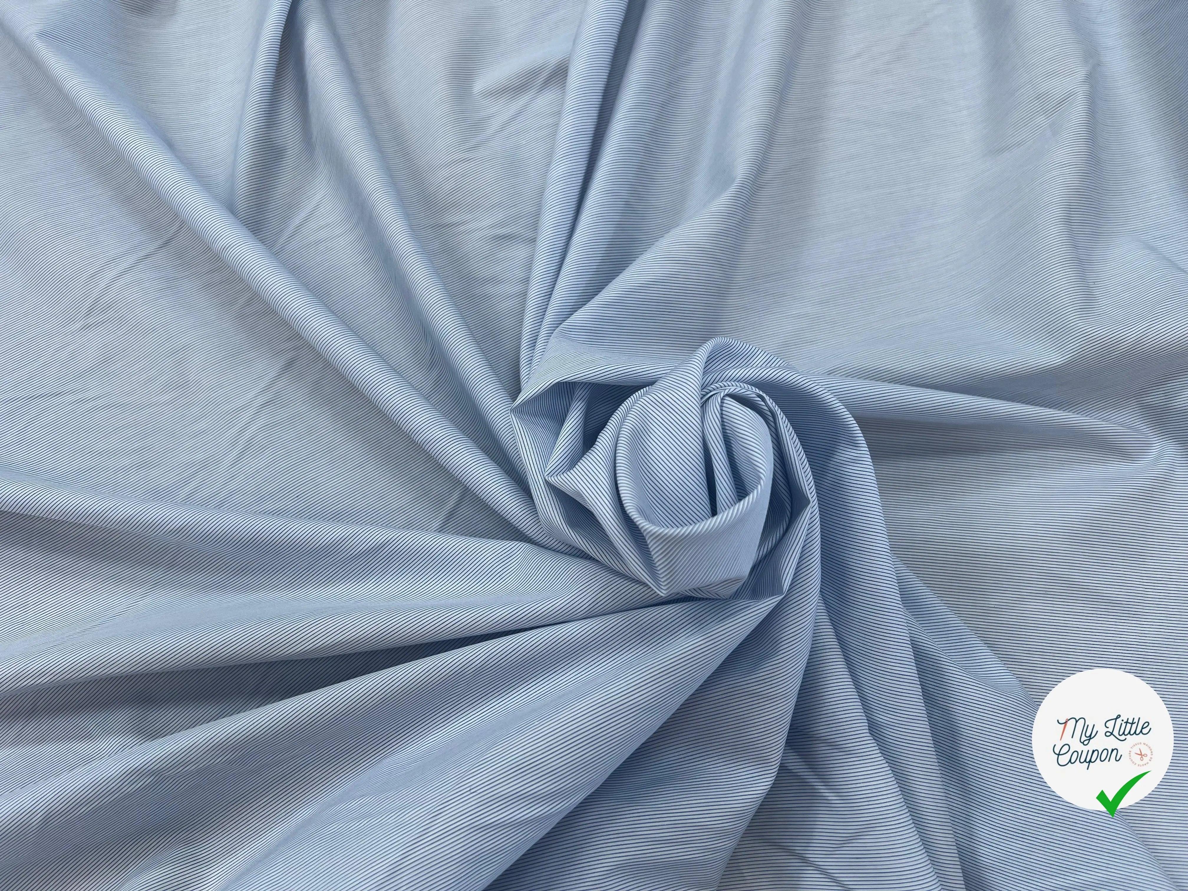 POPELINE DE COTON BLANC A FINES RAYURES BLEU CIEL - My Little Coupon