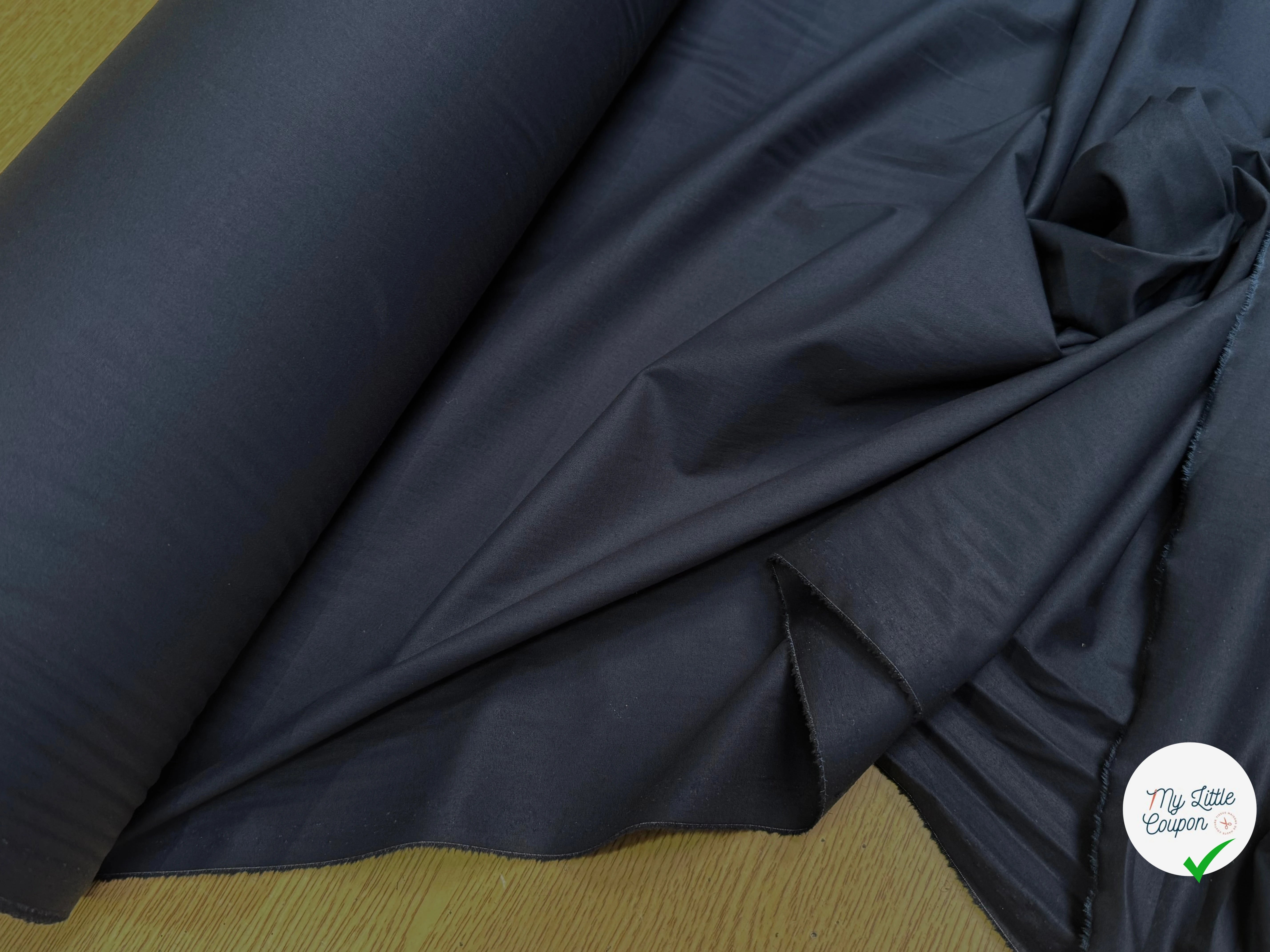 Tissu popeline de coton stretch bleu nuit - vue de la matière