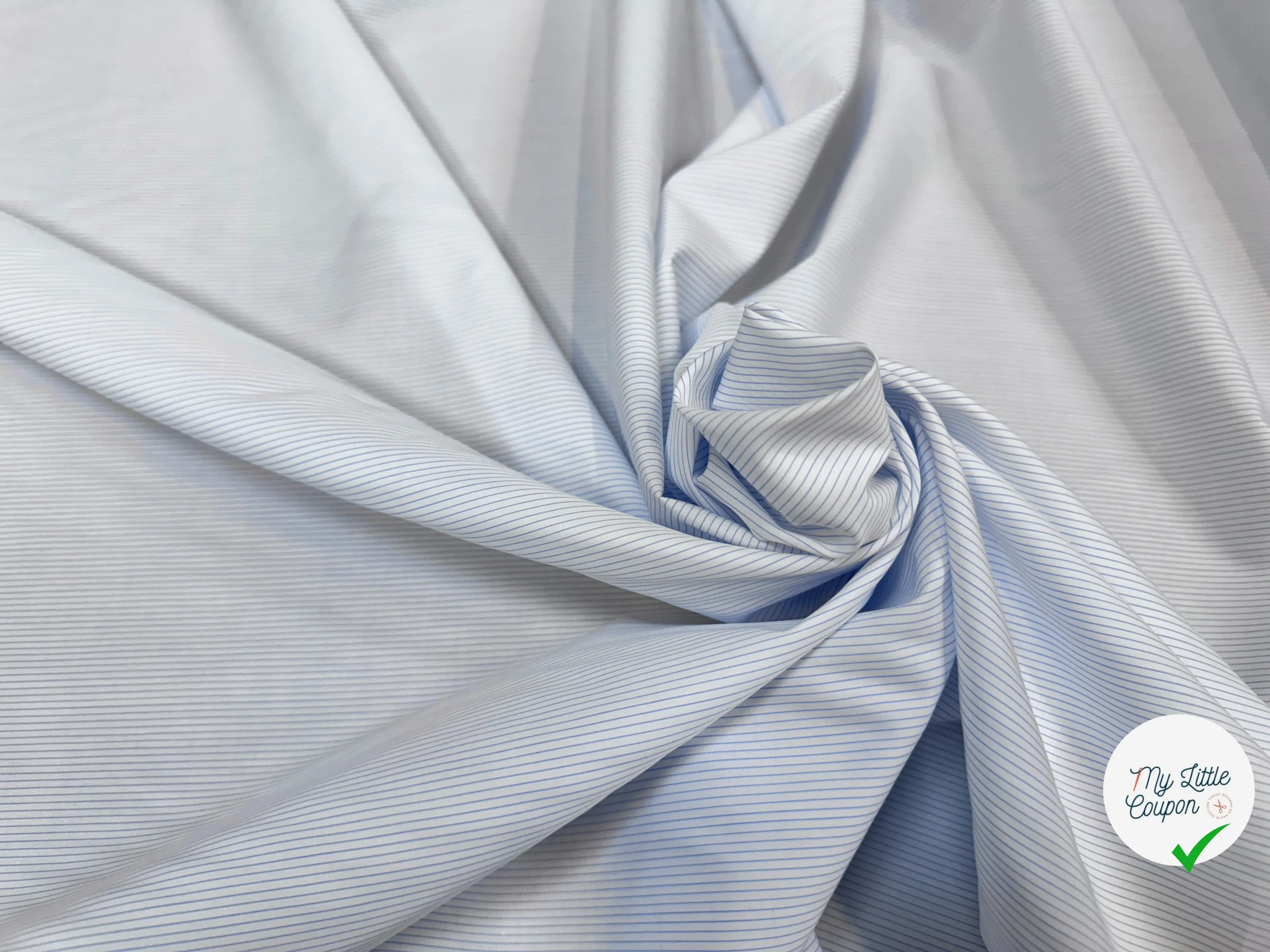 POPELINE DE COTON FINES RAYURES BLEU CLAIR BLEU CLAIRE ANDREZZA & CASTELLI - My Little Coupon