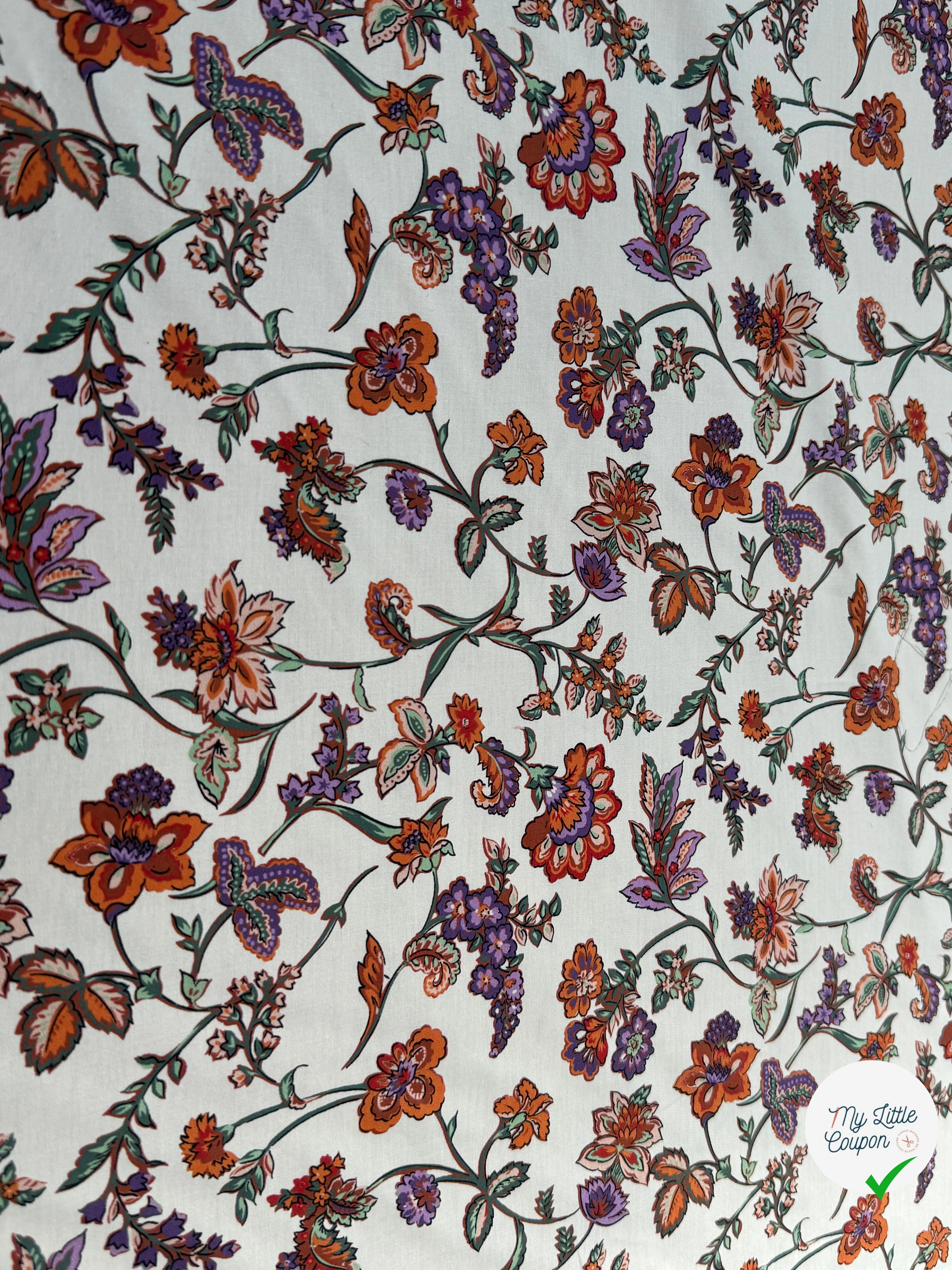POPELINE DE COTON FOND CASSÉ IMPRIMÉE JOLIES GROSSES FLEURS ORANGE VIOLET - My Little Coupon