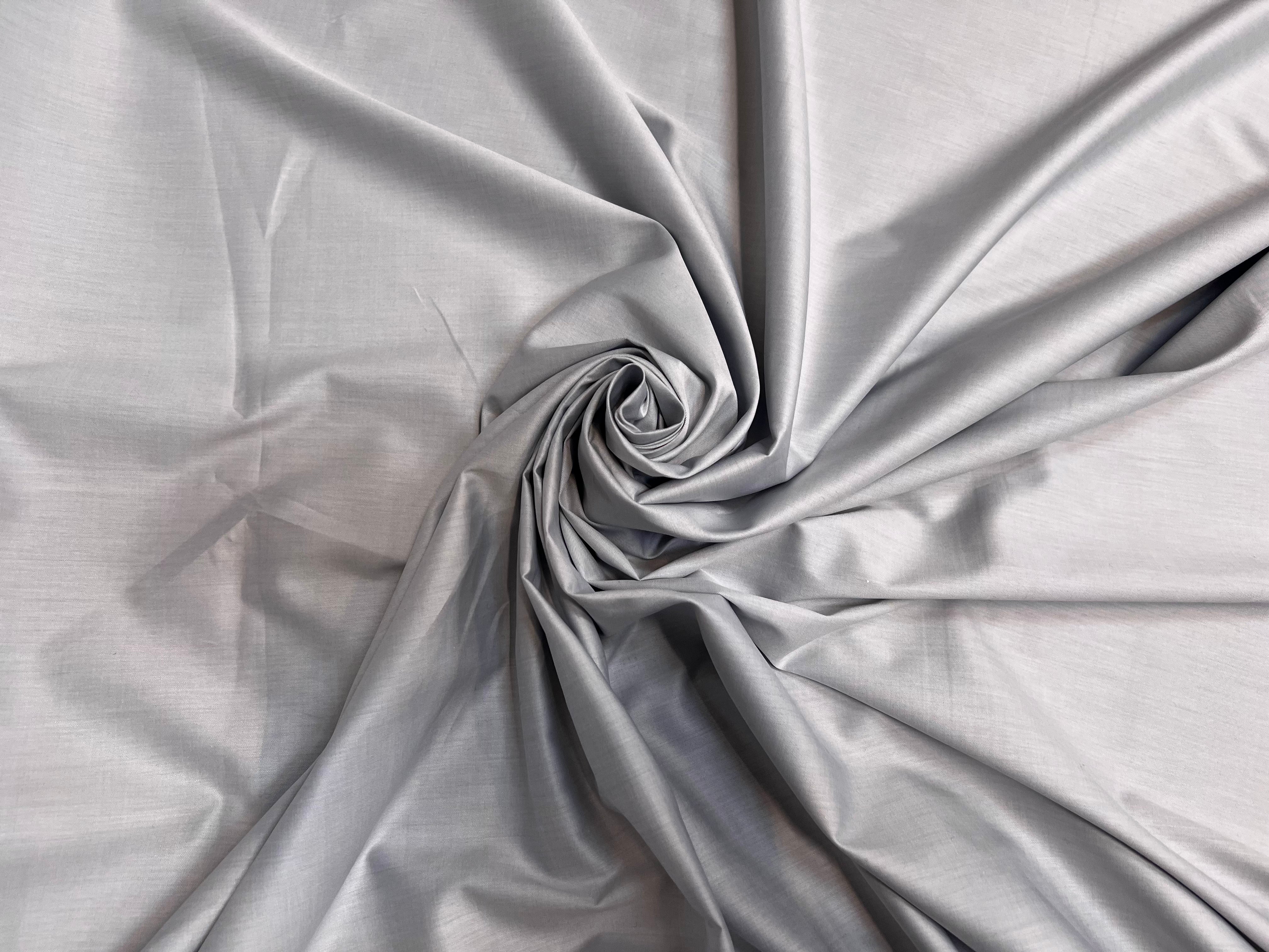 POPELINE DE COTON  SATIN TESSITURA MONTI 1911 GRIS BLEUTÉ - My Little Coupon