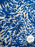 POPELINE DE VISCOSE TISSU IMPRIMÉ CAMOUFLAGE BLEU - My Little Coupon