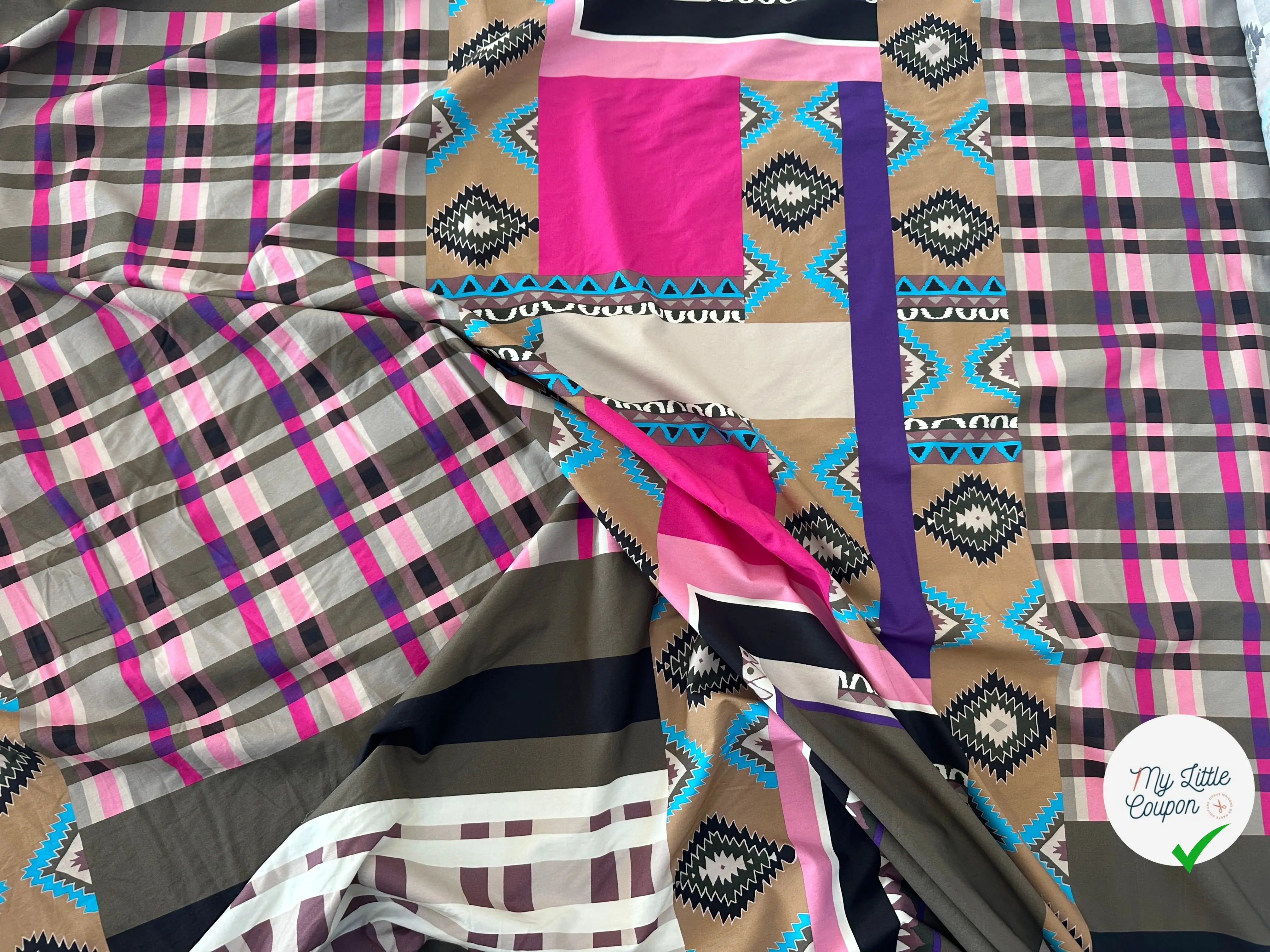 POPELINE IMPRIMÉE À GROS MOTIFS PERU ET TARTAN TENDANCE ROSE MLC INTERN