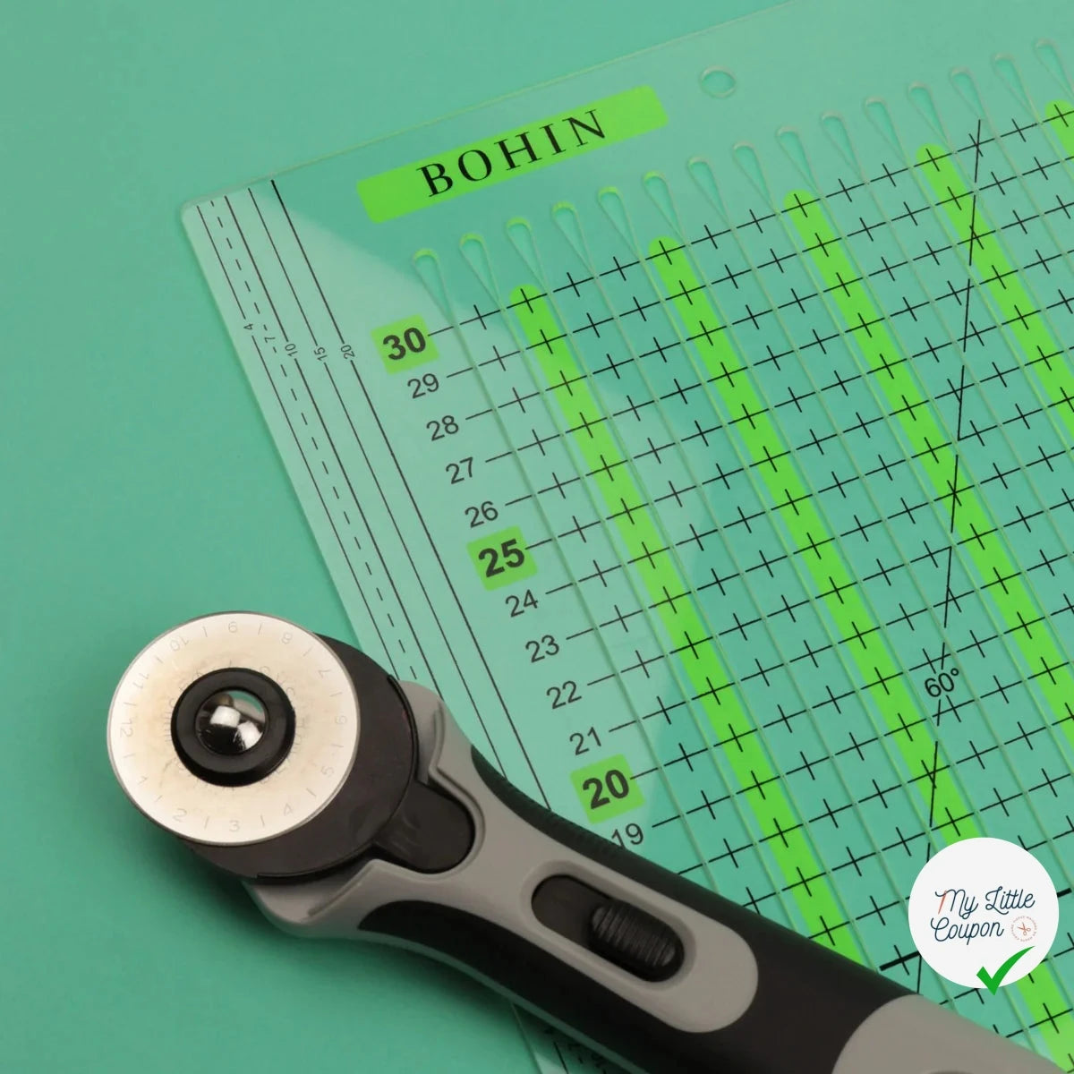 Règle patchwork avec fentes BOHIN 30 x 15 cm - utilisation avec cutter rotatif