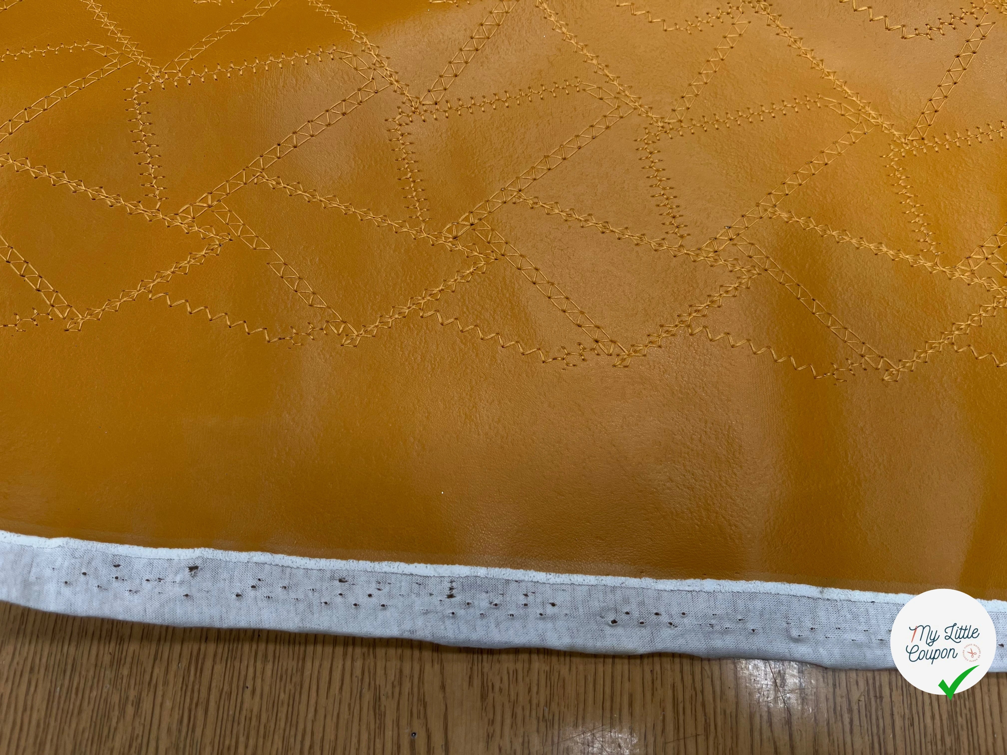 SATIN CUIR JAUNE MOUTARDE MOTIF GÉOMETRIQUE AVEC FIL - My Little Coupon