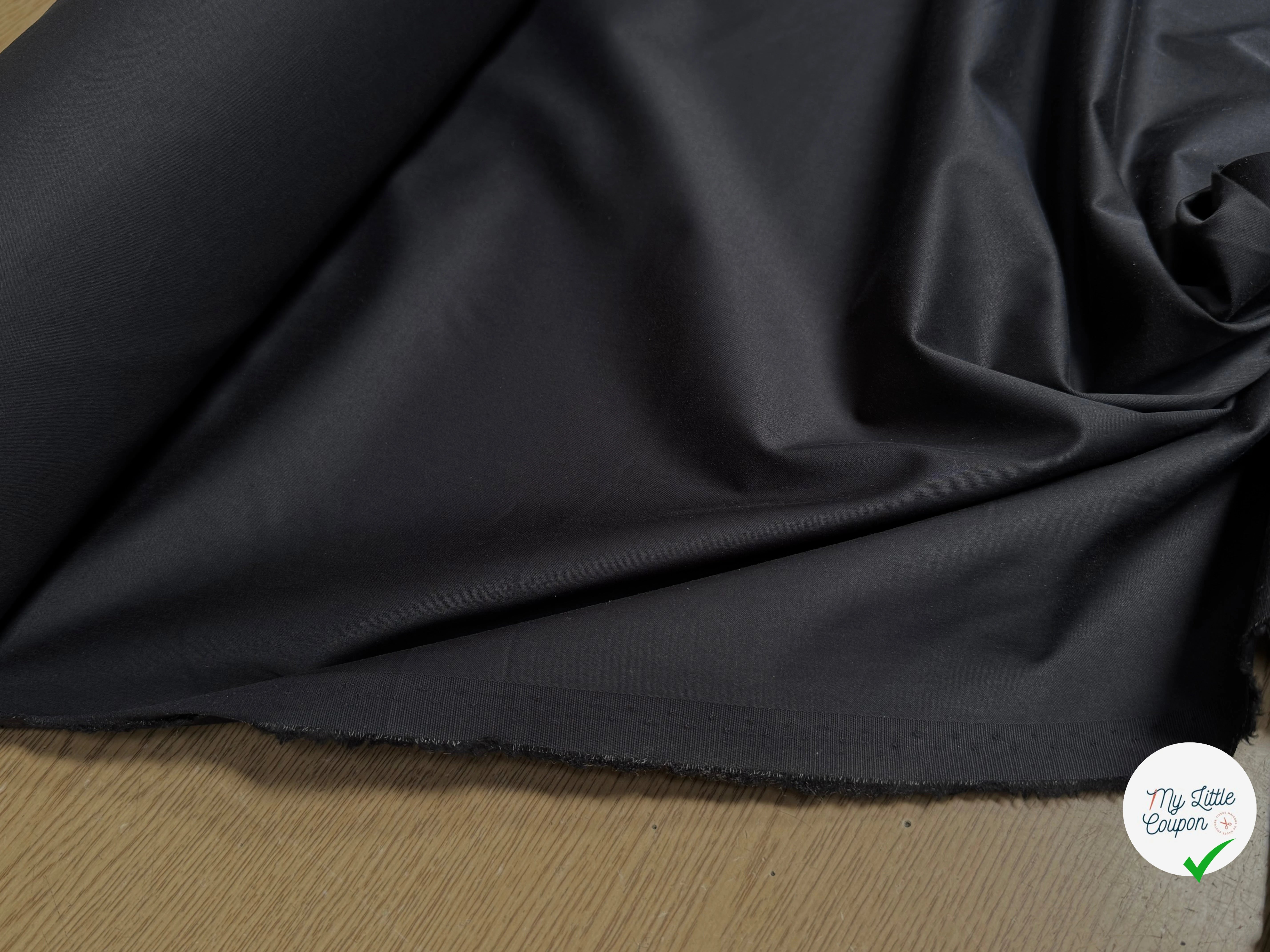 SATIN DE COTON BELLE TENUE NOIR LÉGÈREMENT STRETCH - My Little Coupon