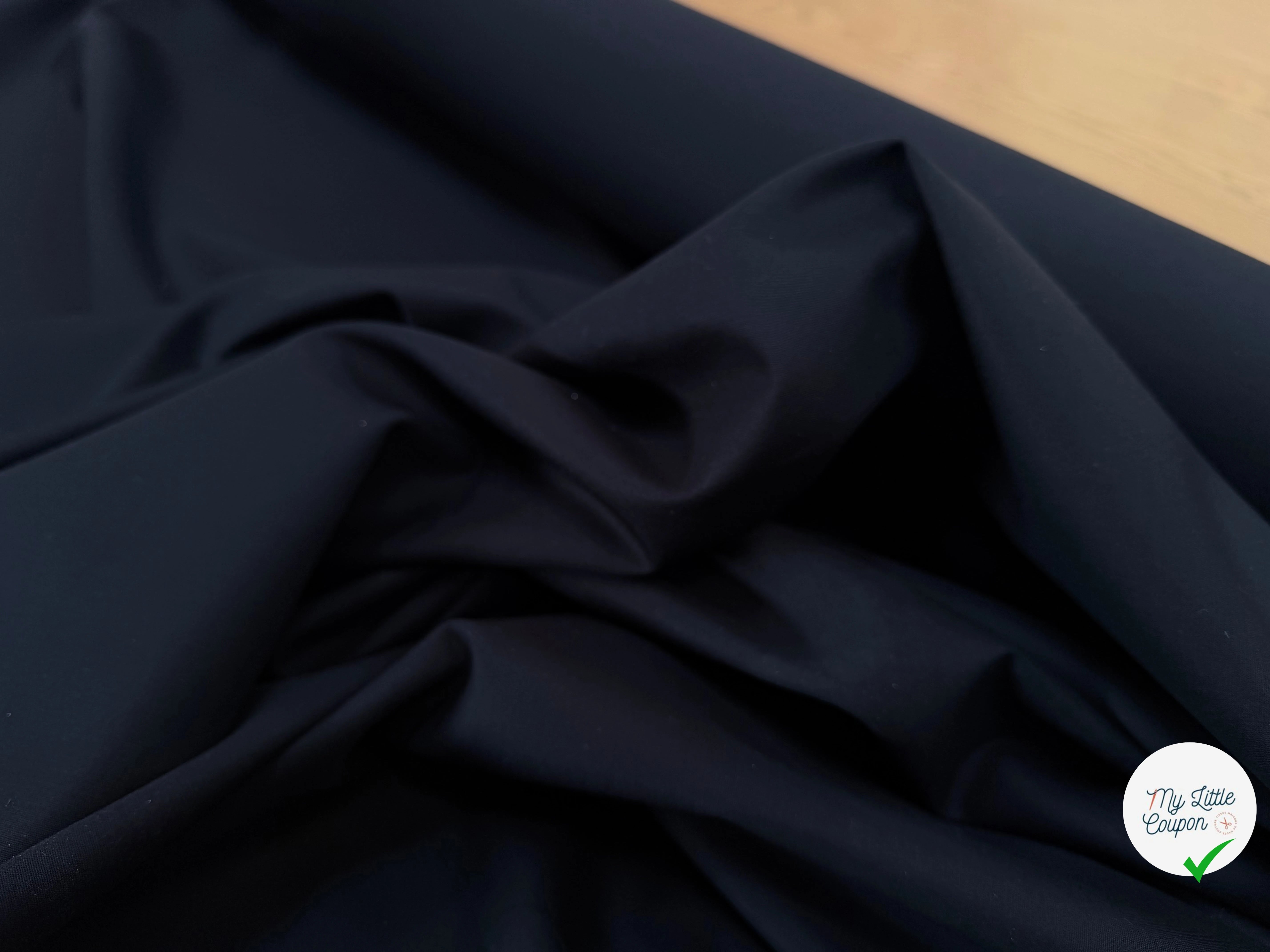 SATIN DE COTON NOIR 2% EA SUPERBE TOMBER - My Little Coupon