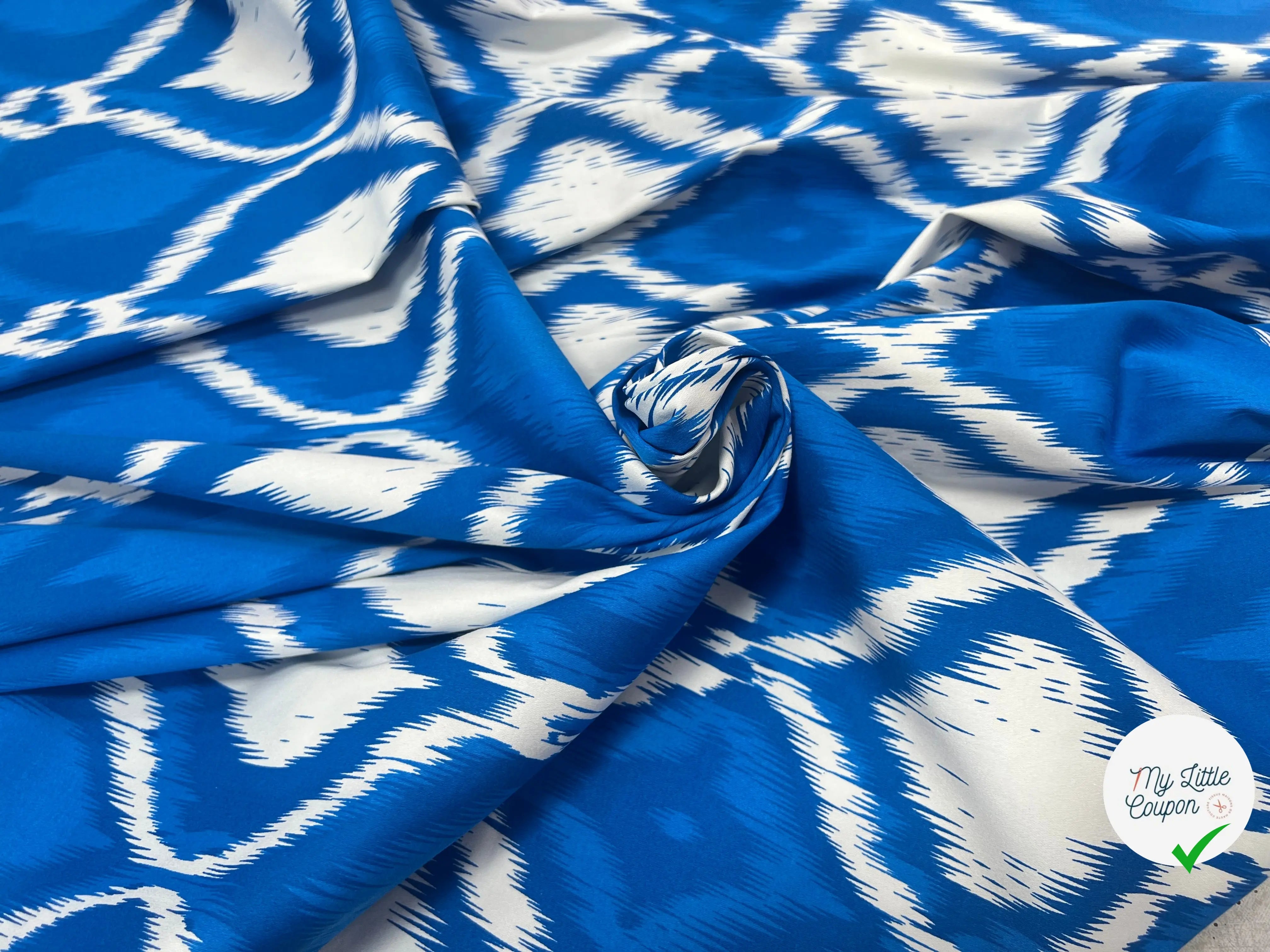 SATIN DE COTON TISSU IMPRIMÉ ABSTRAIT COBALT - My Little Coupon