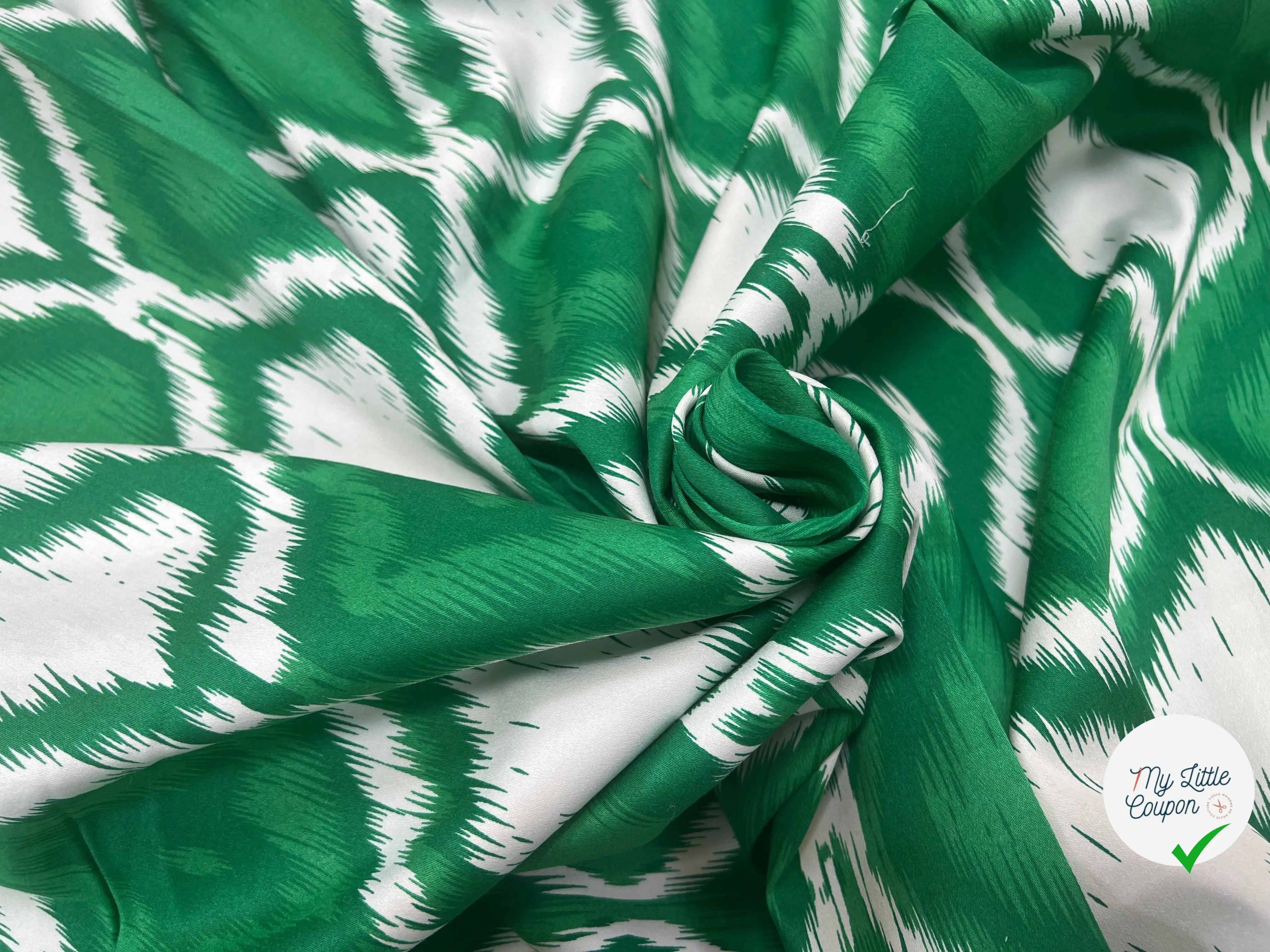 SATIN DE COTON TISSU IMPRIMÉ ABSTRAIT VERT - My Little Coupon