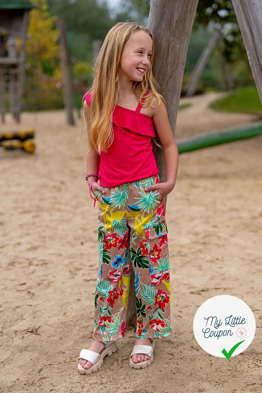 SATIN DE COTON TISSU IMPRIMÉ FLEURS CAMEL - My Little Coupon