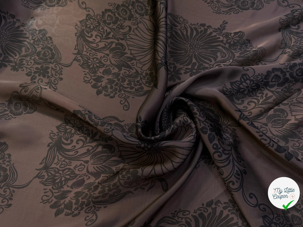 SATIN DE SOIE FLUIDE SMOKY BROWN IMPRIMÉ BASE DE FLEURS - My Little Coupon