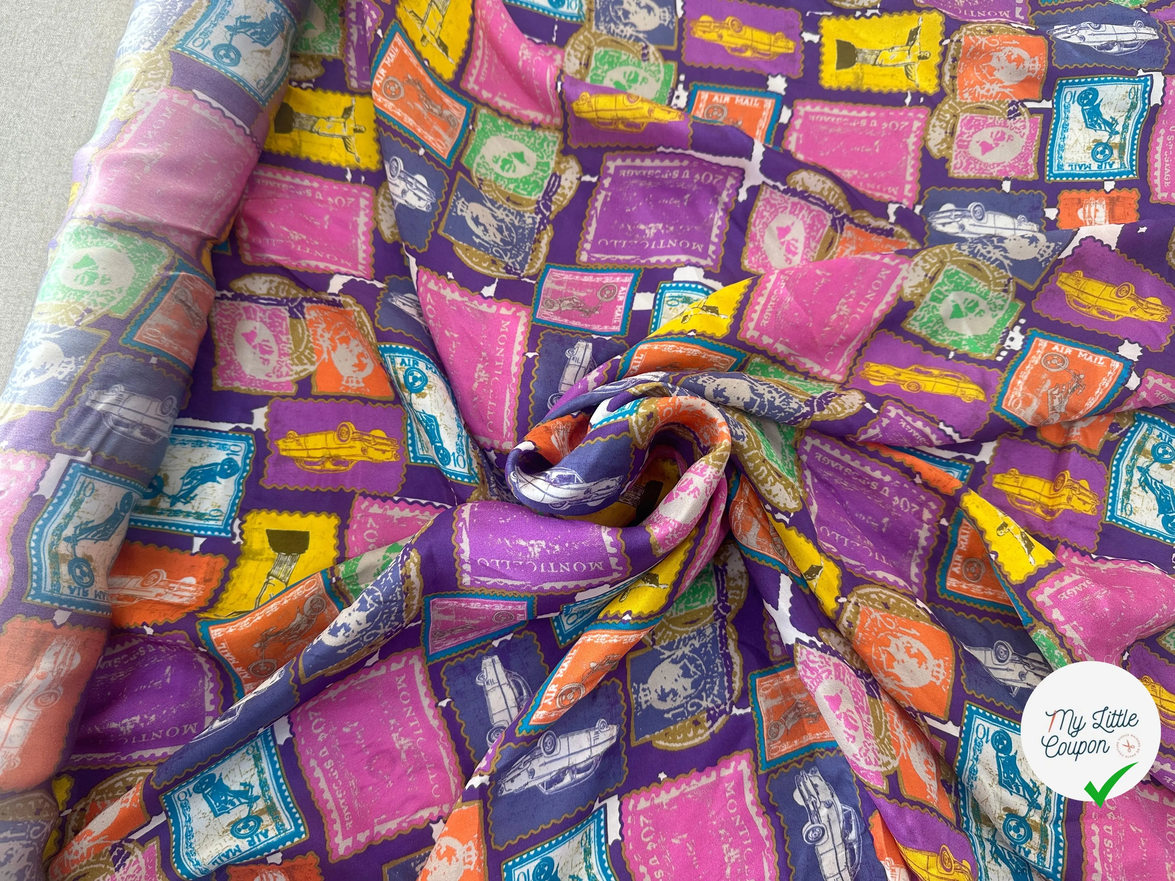 SATIN DE SOIE TIMBRÉ SUR FOND VIOLET MLC INTERN