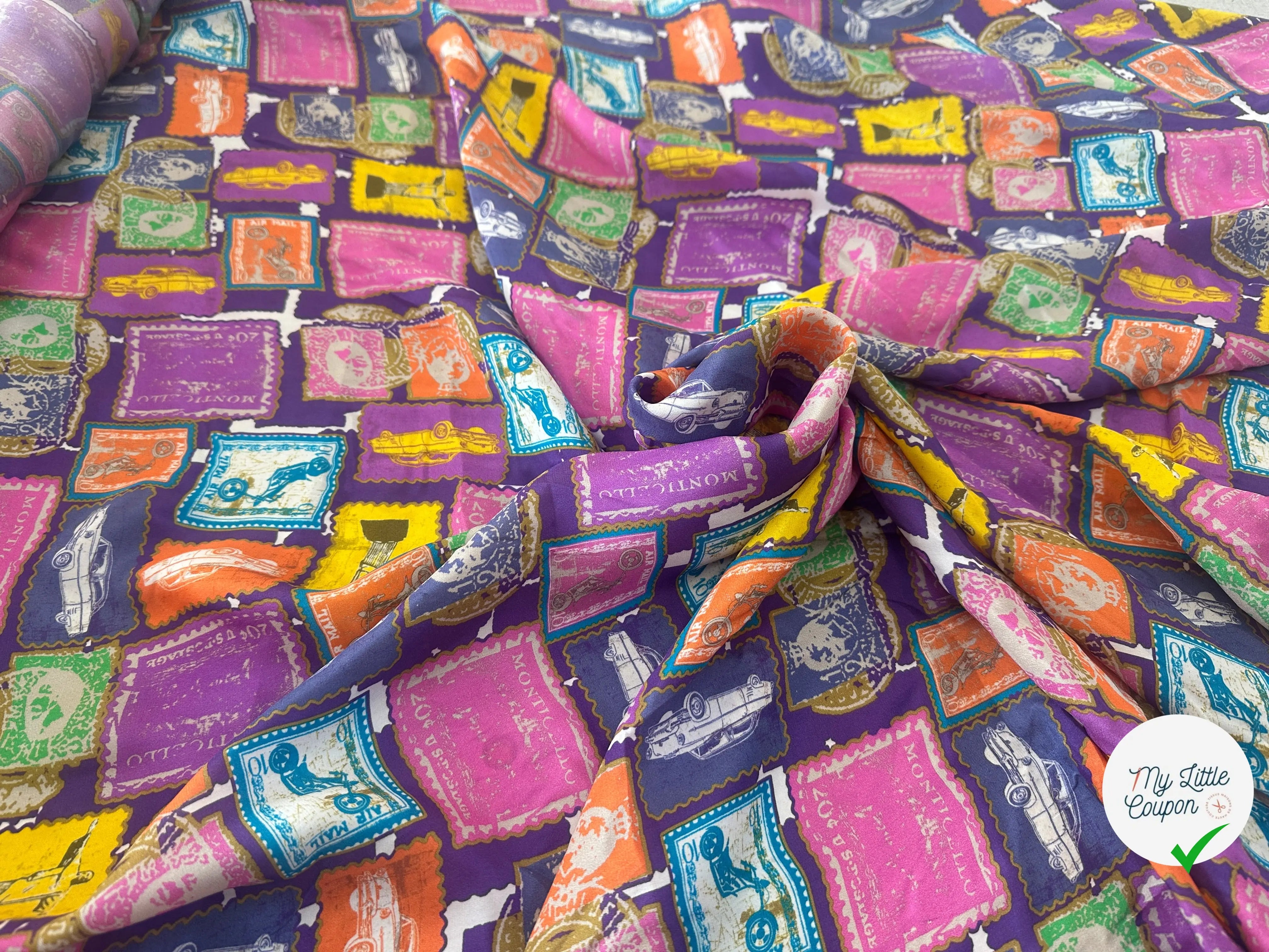 SATIN DE SOIE TIMBRÉ SUR FOND VIOLET MLC INTERN