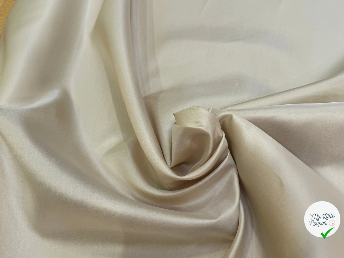 SATIN DE SOIE TYPE DUCHESSE TEXTURÉ BELLE TENUE BEIGE - My Little Coupon