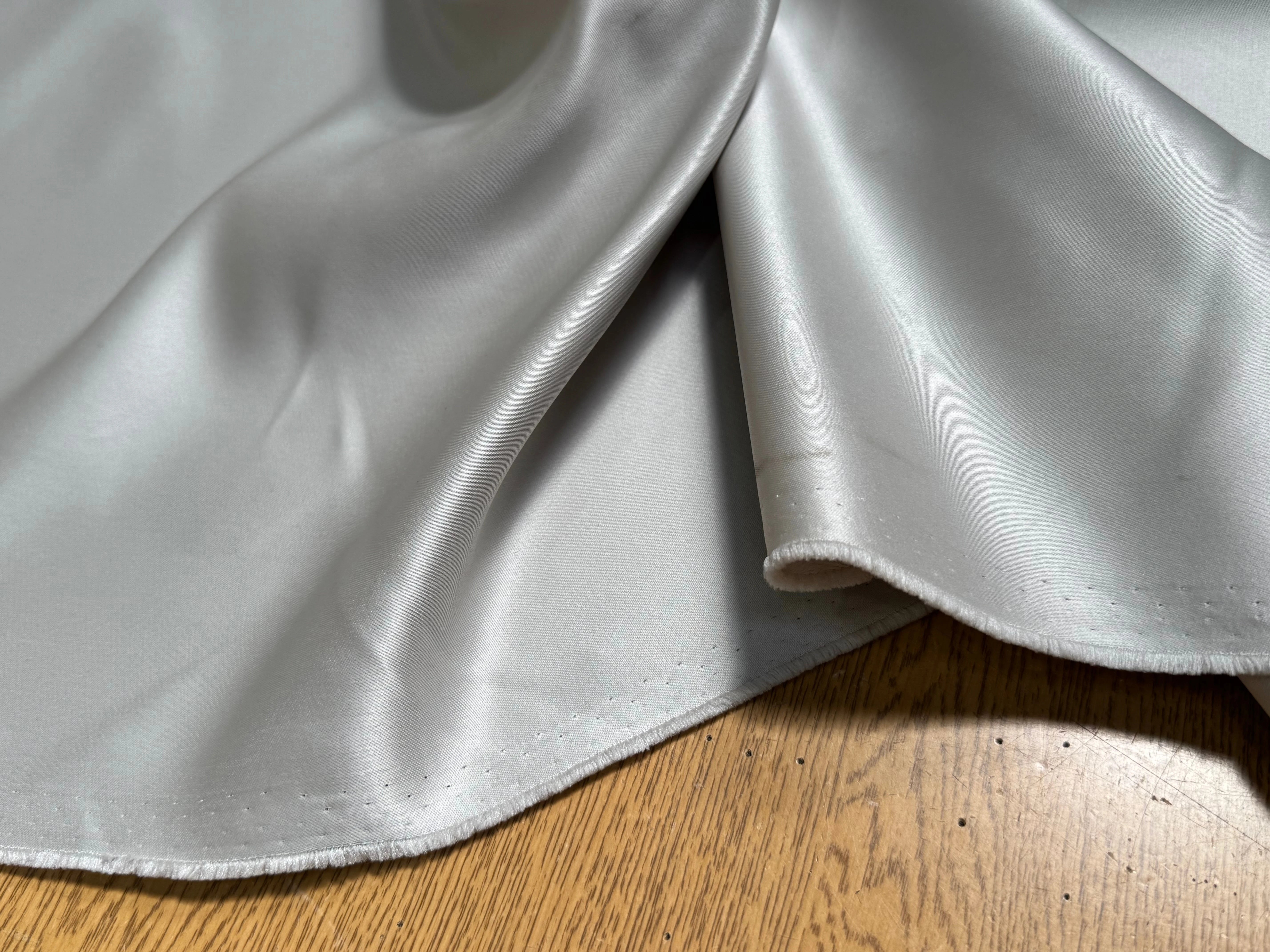 SATIN DOUBLE ÉTTOFE GRIS D'ACIER BELLE TENUE - My Little Coupon