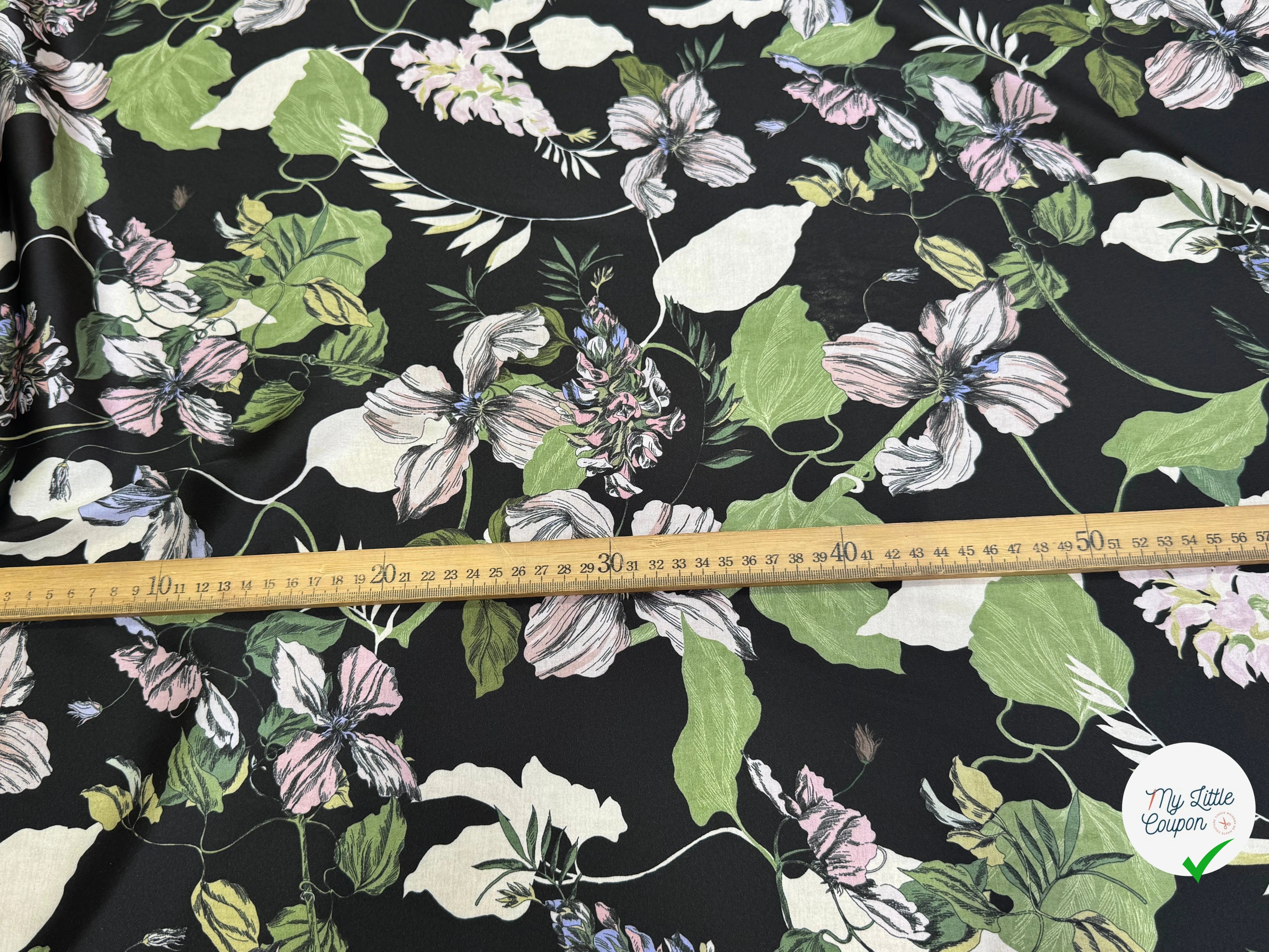 SATIN FLUIDE FOND NOIR SAVANE VERTE MULTICO CHIC - My Little Coupon
