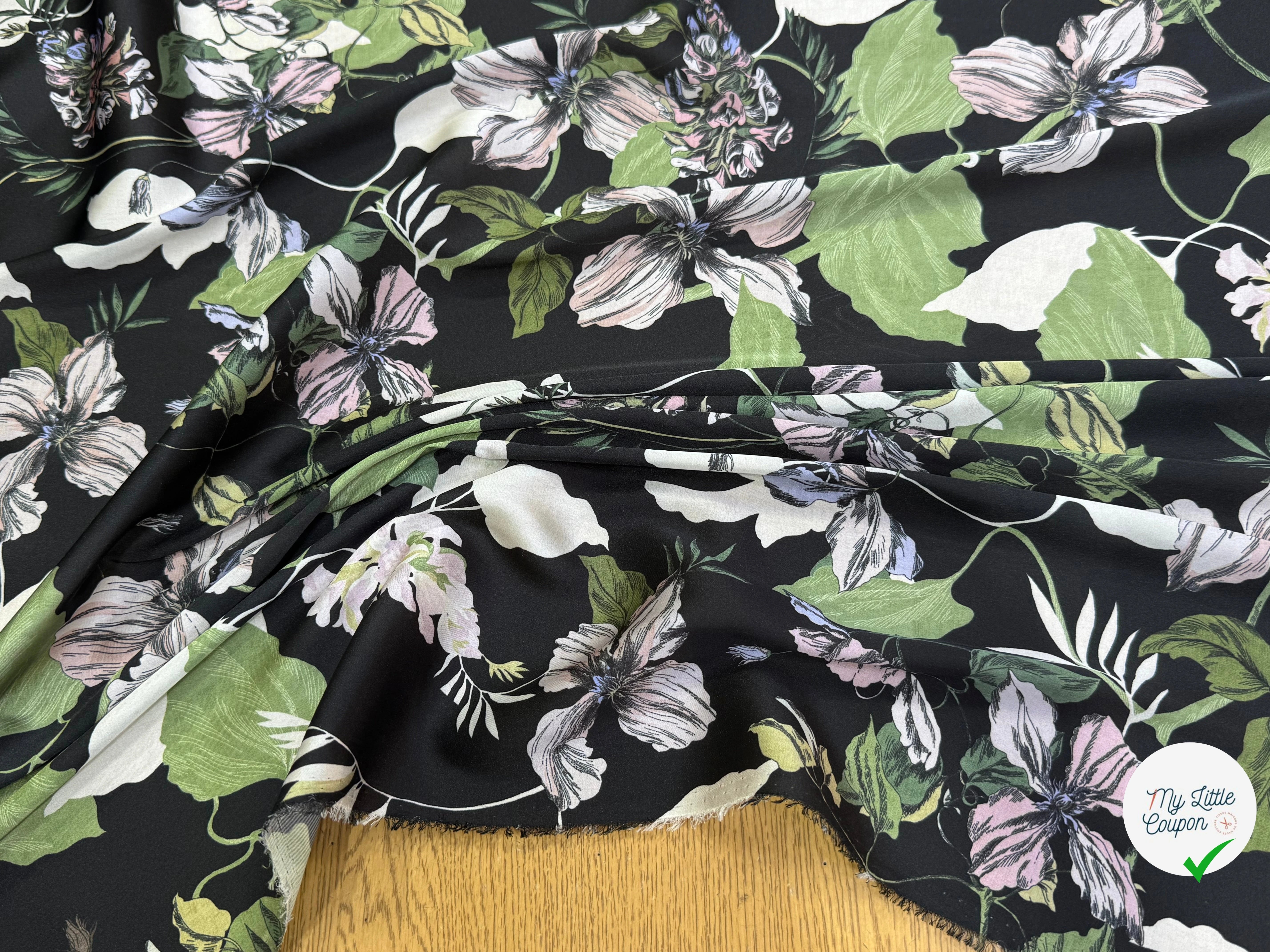SATIN FLUIDE FOND NOIR SAVANE VERTE MULTICO CHIC - My Little Coupon